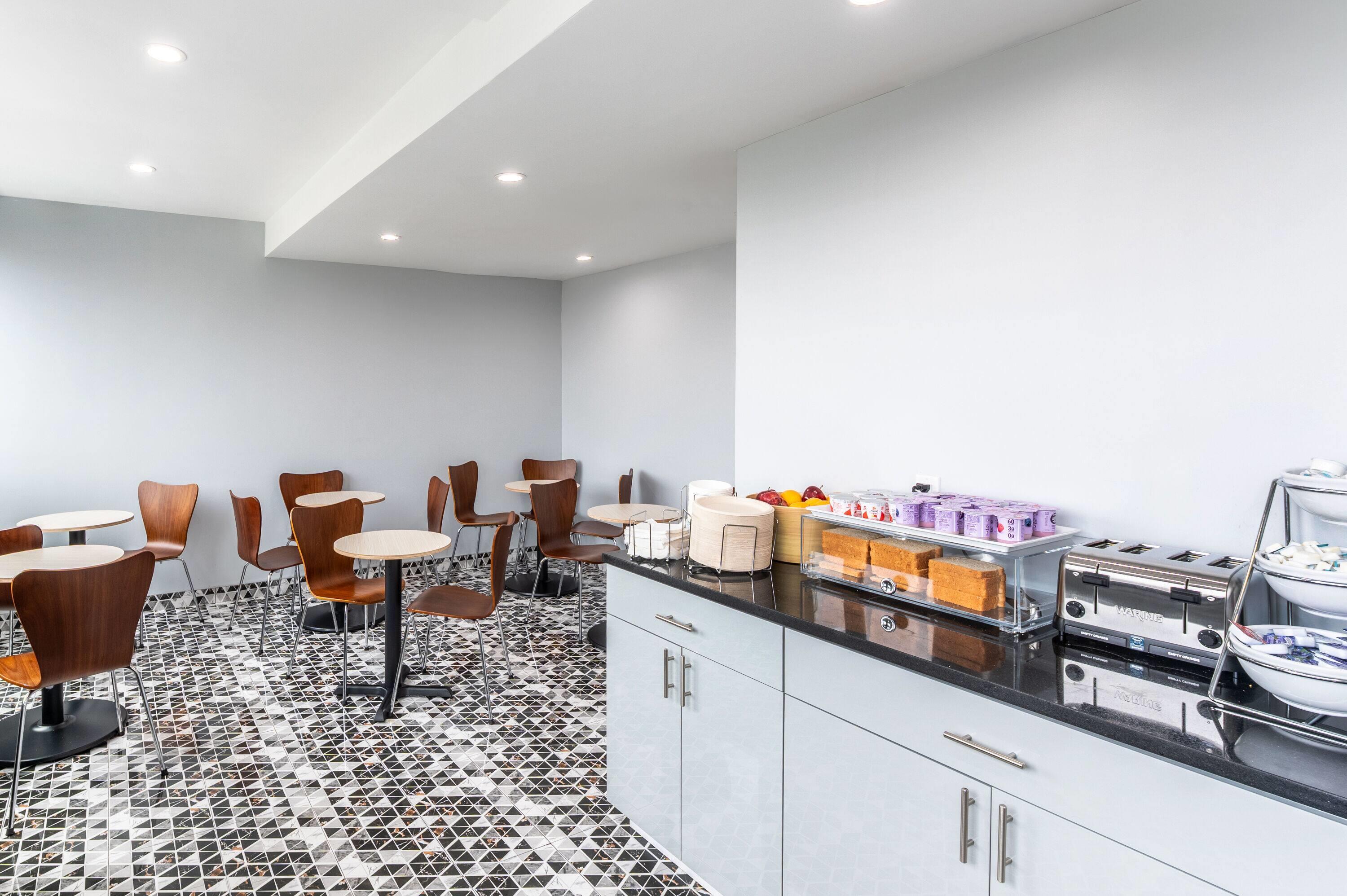 Days Inn by Wyndham New York Chinatown