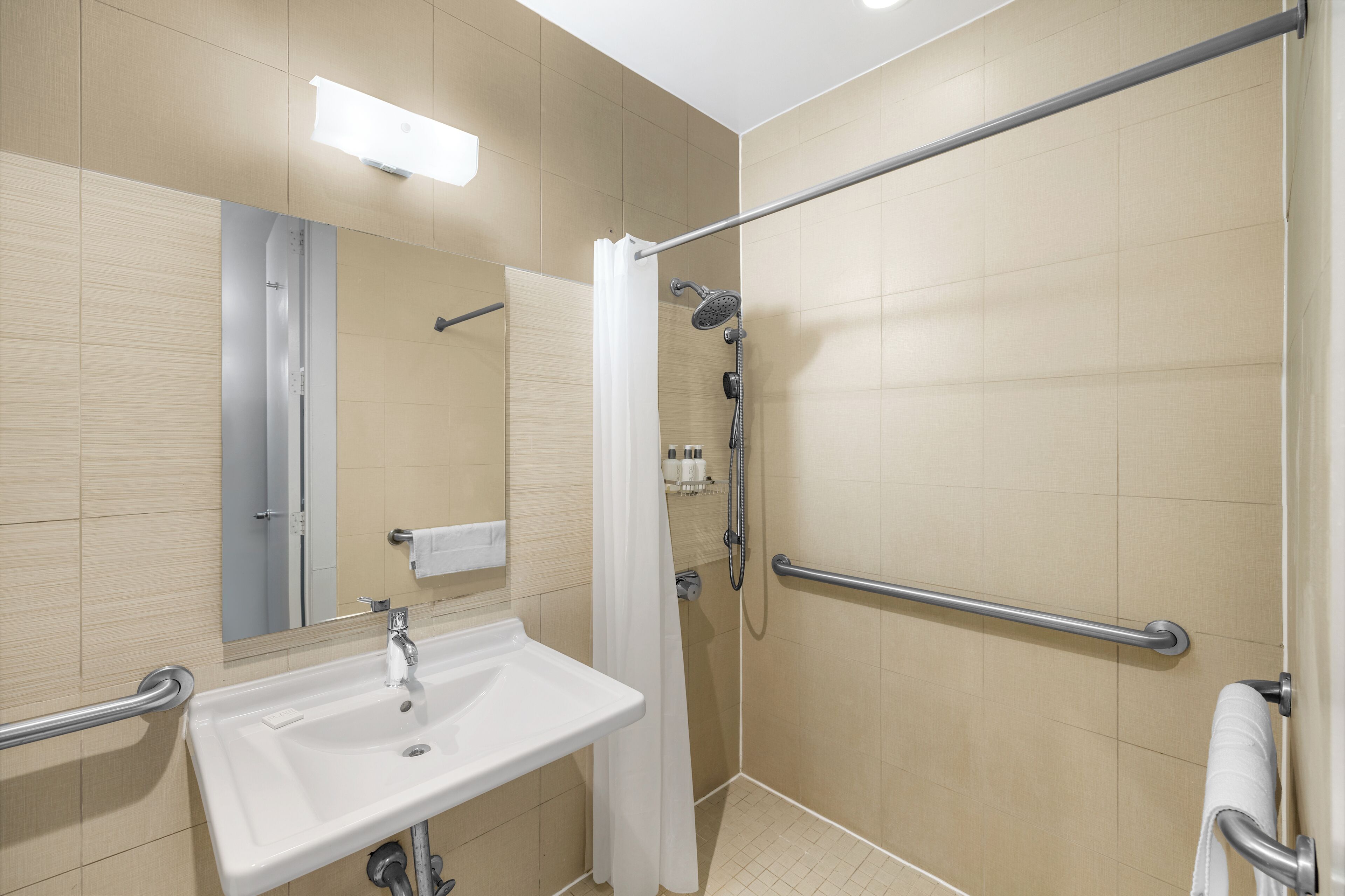 Hotel 27 by LuxUrban Hotel 27 by LuxUrban