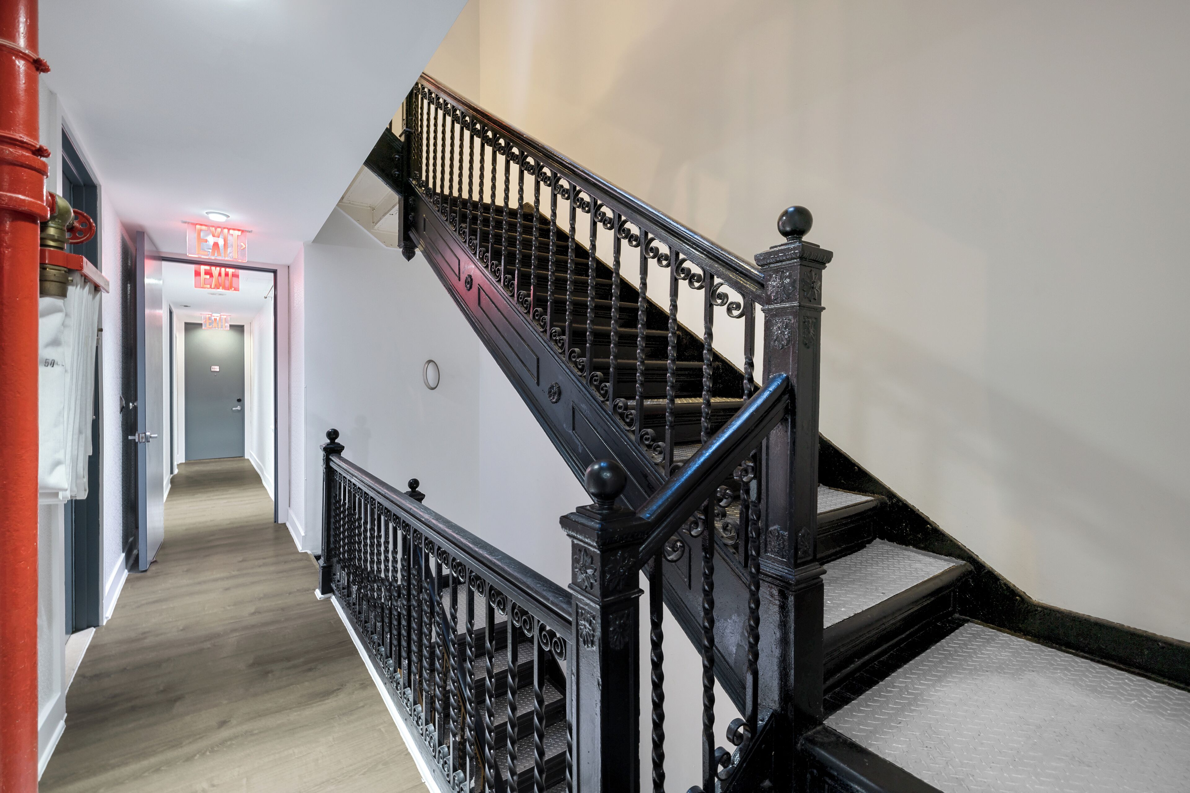 Hotel 27 by LuxUrban Hotel 27 by LuxUrban