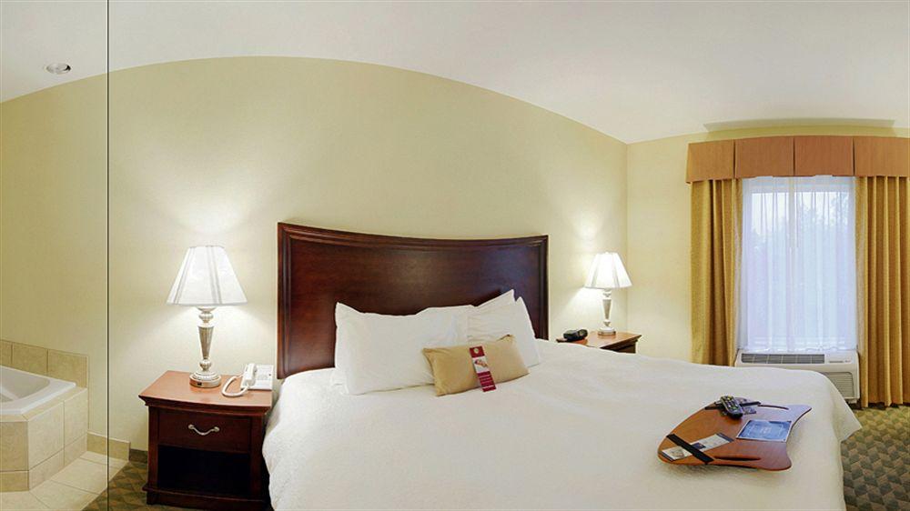 Hampton Inn & Suites Southern Pines-Pinehurst Hampton Inn & Suites Southern Pines-Pinehurst