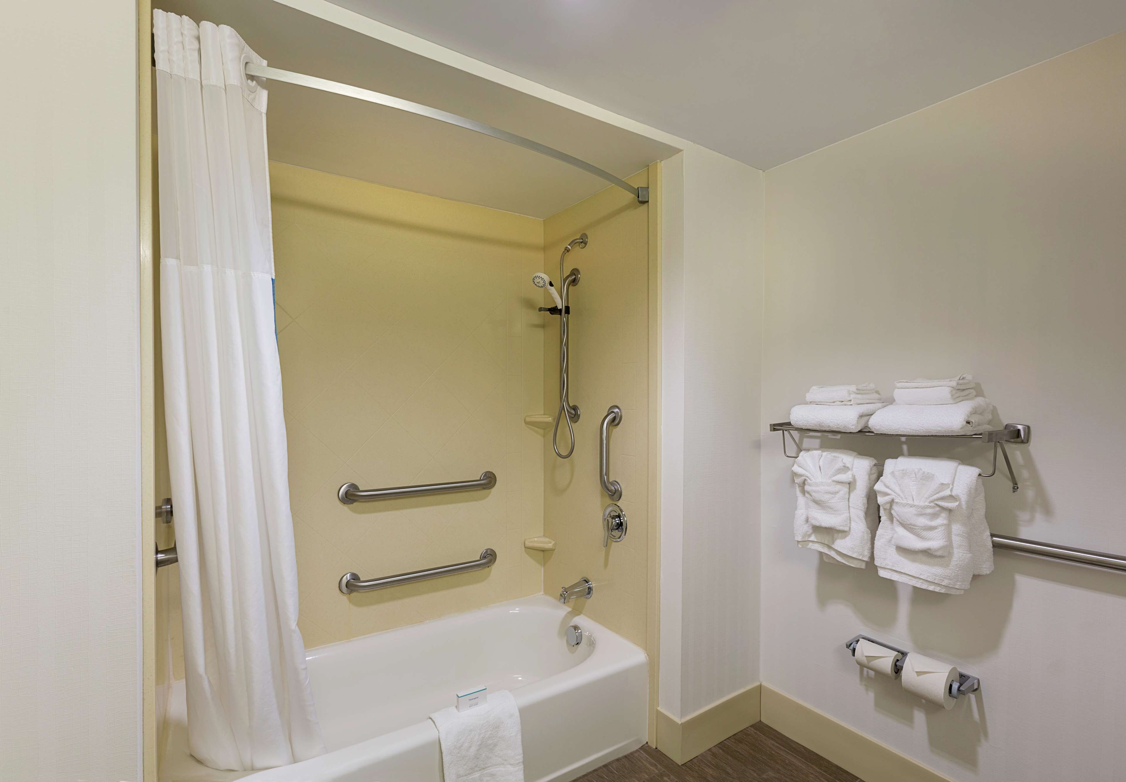 Hampton Inn Charlotte-Belmont at Montcross Hampton Inn Charlotte-Belmont at Montcross