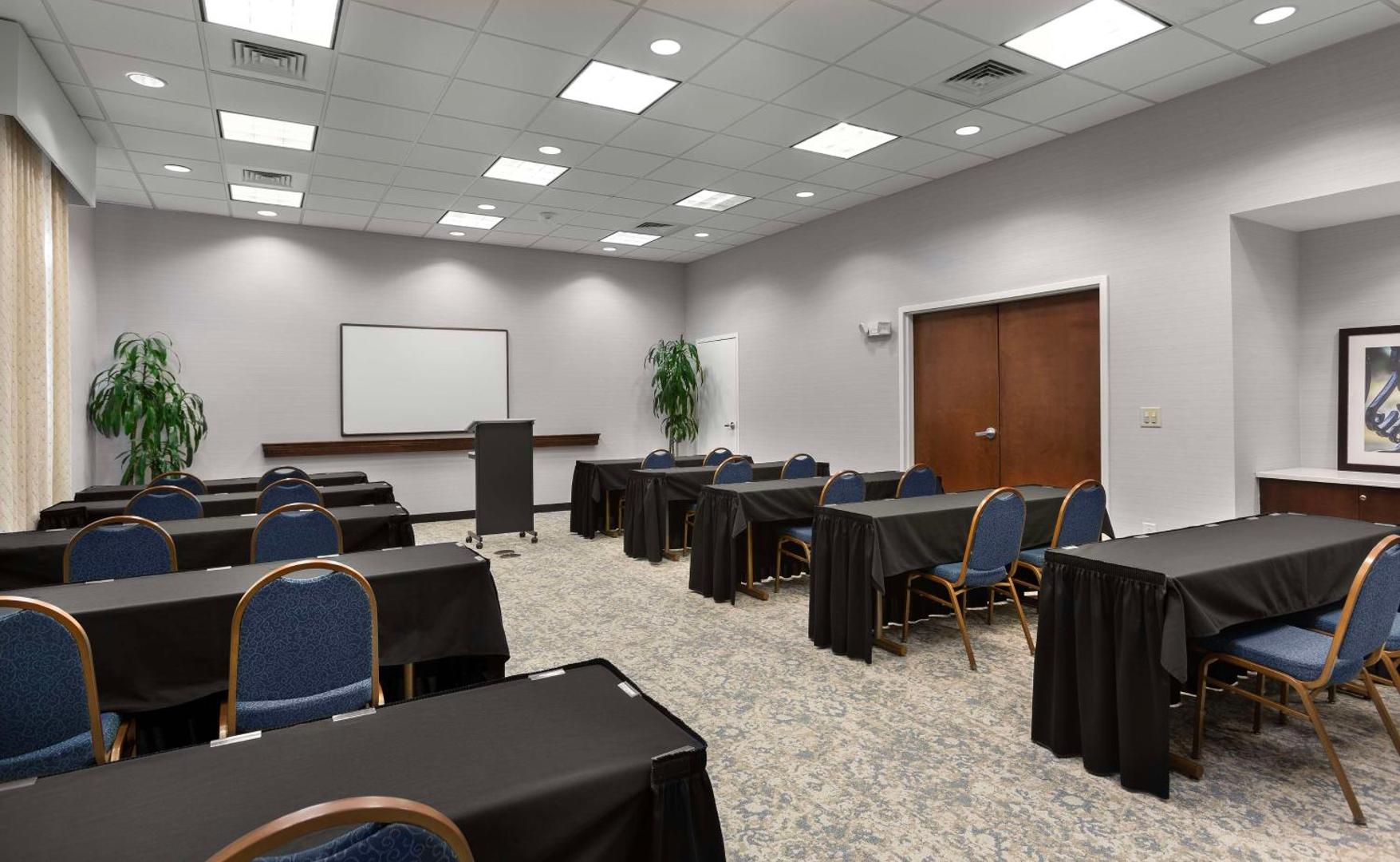 Hampton Inn Charlotte-Belmont at Montcross Hampton Inn Charlotte-Belmont at Montcross