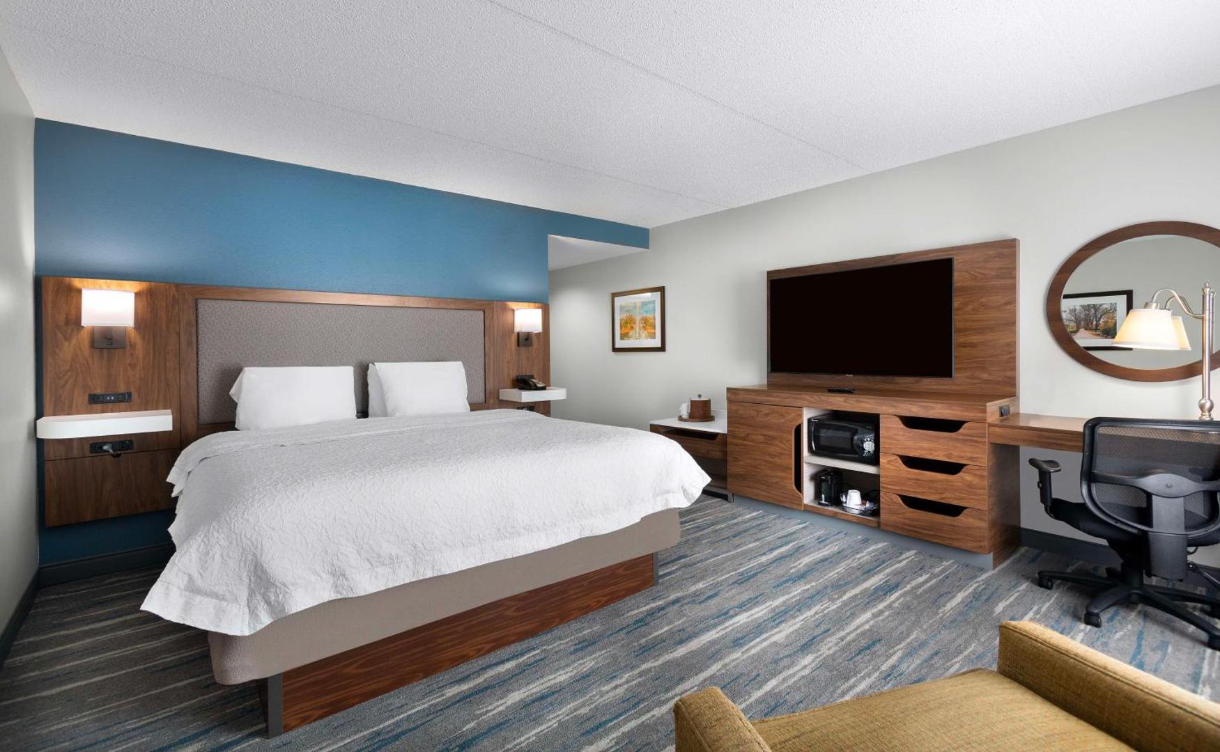 Hampton Inn Charlotte-Belmont at Montcross Hampton Inn Charlotte-Belmont at Montcross