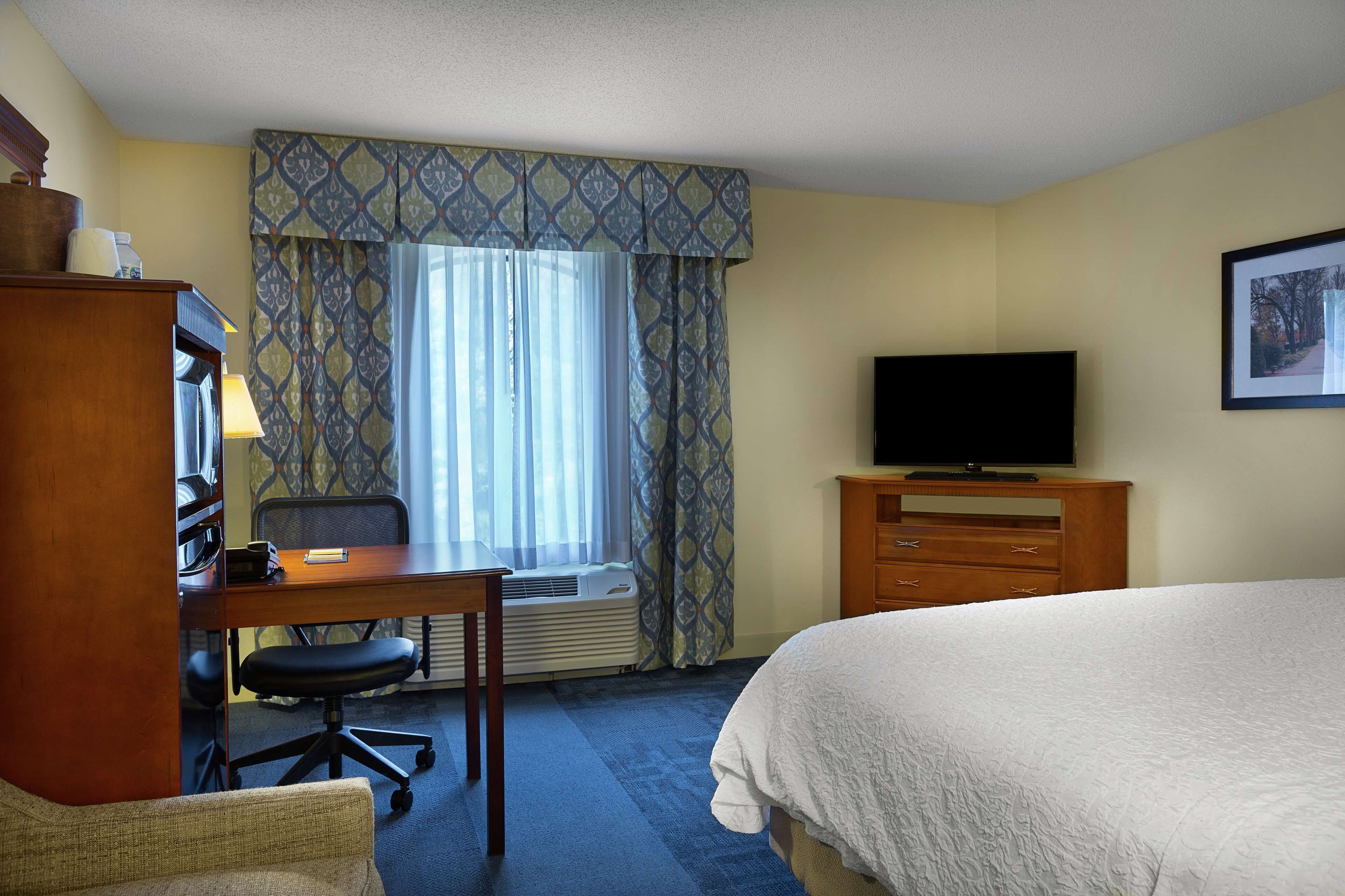 Hampton Inn Charlotte-Belmont at Montcross Hampton Inn Charlotte-Belmont at Montcross