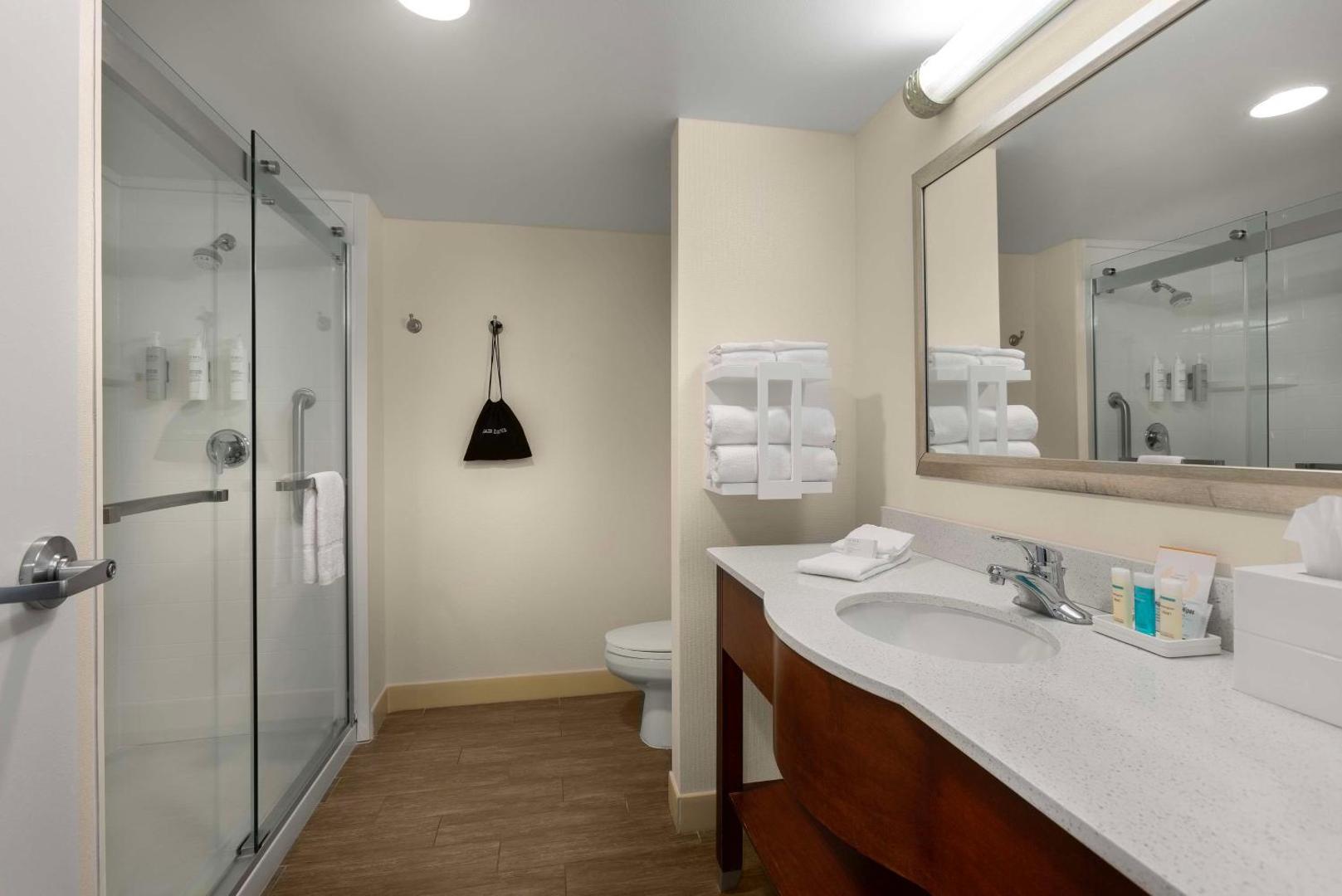 Hampton Inn Charlotte-Belmont at Montcross Hampton Inn Charlotte-Belmont at Montcross