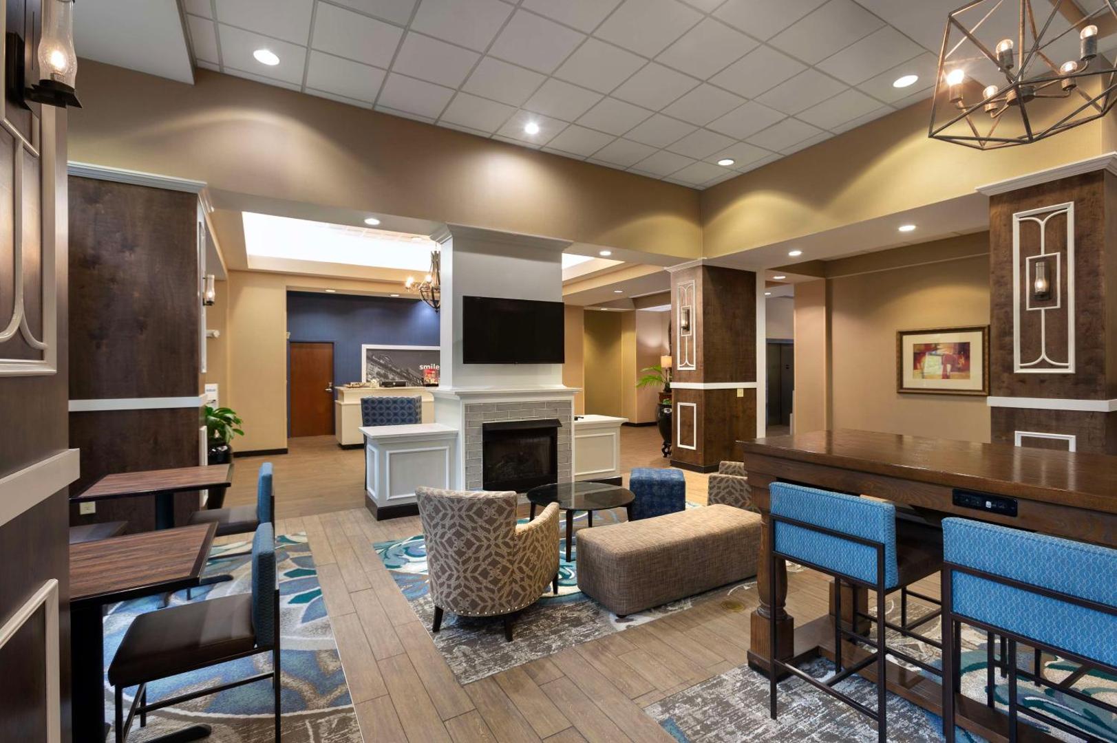 Hampton Inn Charlotte-Belmont at Montcross Hampton Inn Charlotte-Belmont at Montcross
