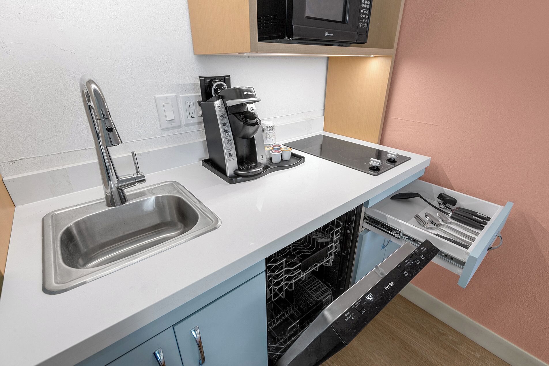 Golden Sands Beach Resort