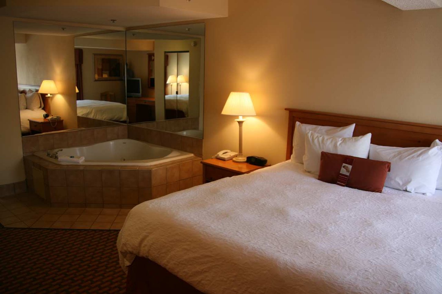 Hampton Inn & Suites Chapel Hill/Durham Hampton Inn & Suites Chapel Hill/Durham