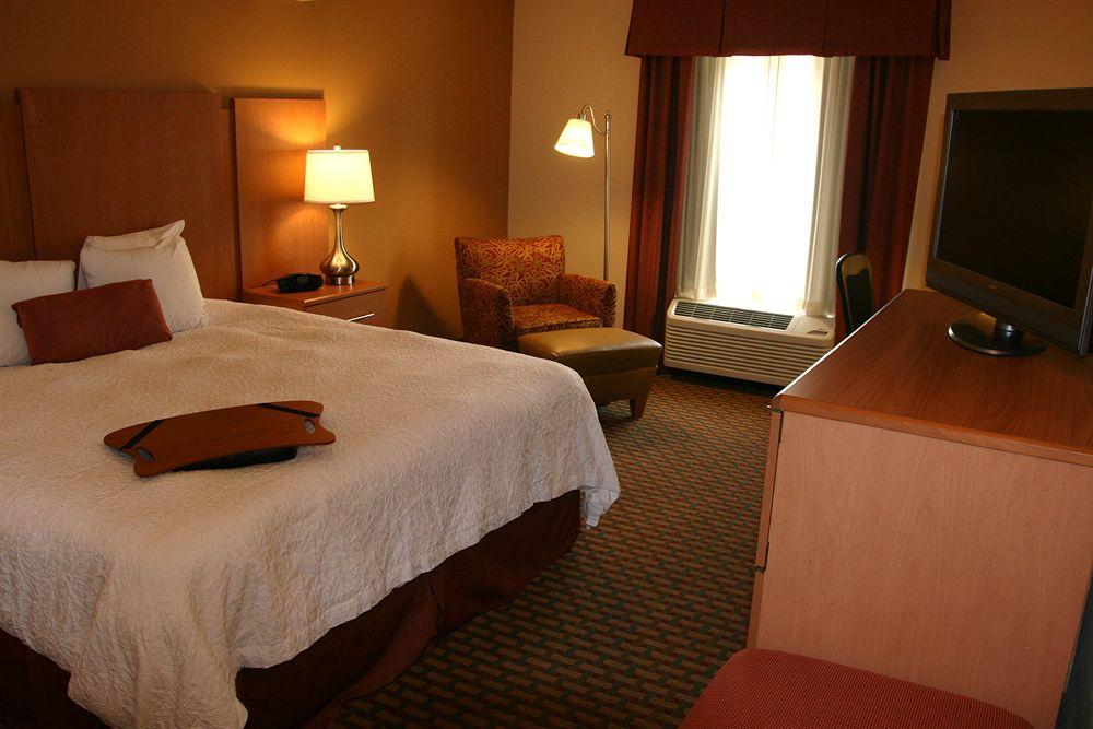 Hampton Inn & Suites Chapel Hill/Durham Hampton Inn & Suites Chapel Hill/Durham