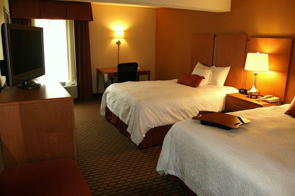 Hampton Inn & Suites Chapel Hill/Durham Hampton Inn & Suites Chapel Hill/Durham