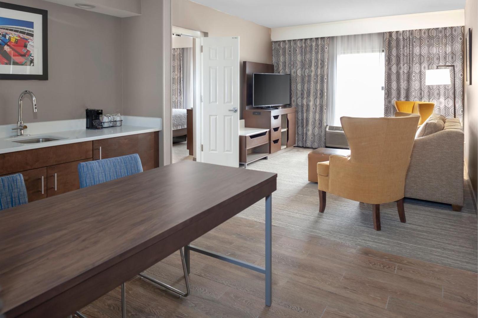 Hampton Inn & Suites Concord Charlotte Hampton Inn & Suites Concord Charlotte