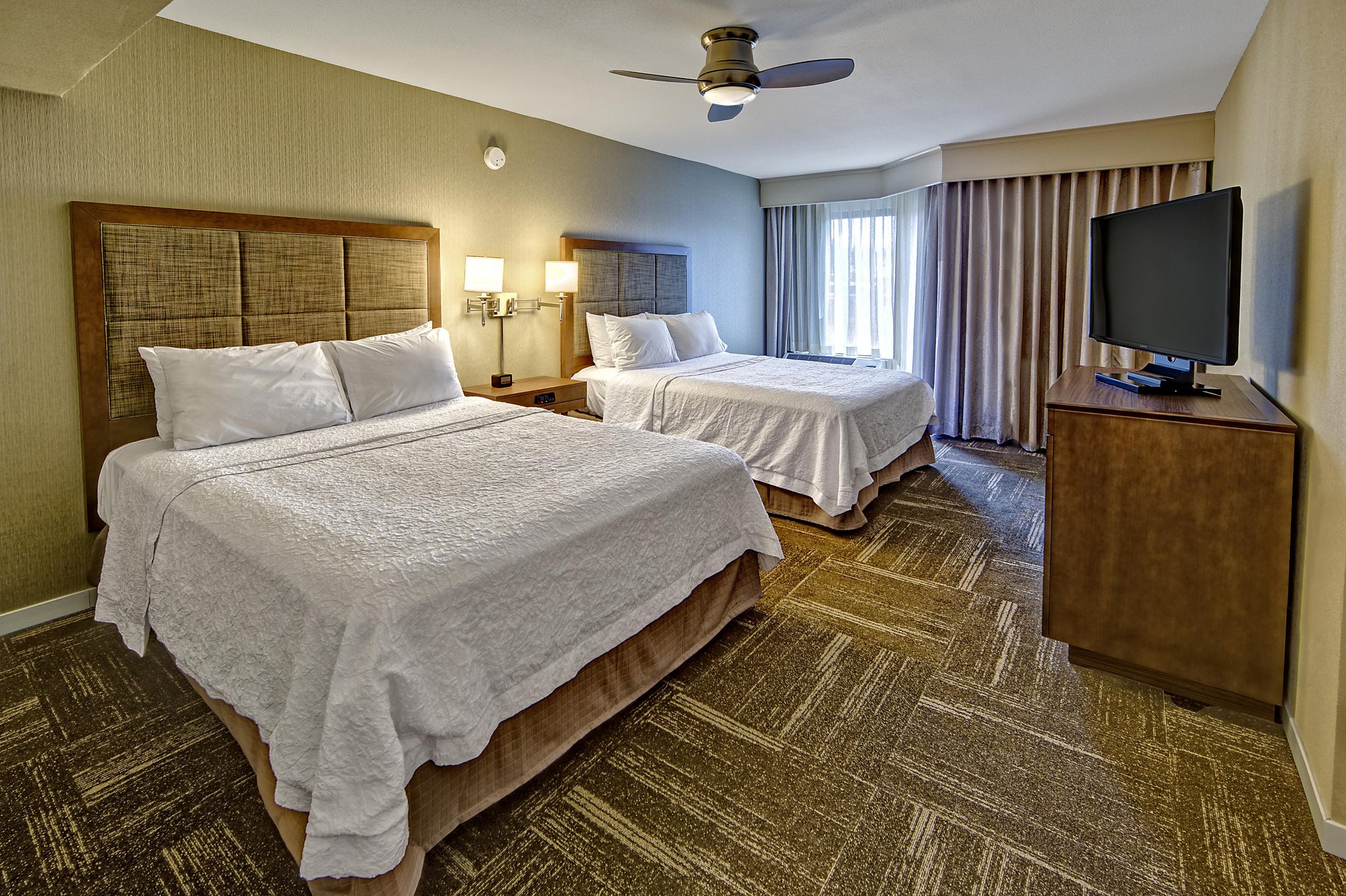 Hampton Inn & Suites Asheville I-26 Hampton Inn & Suites Asheville I-26