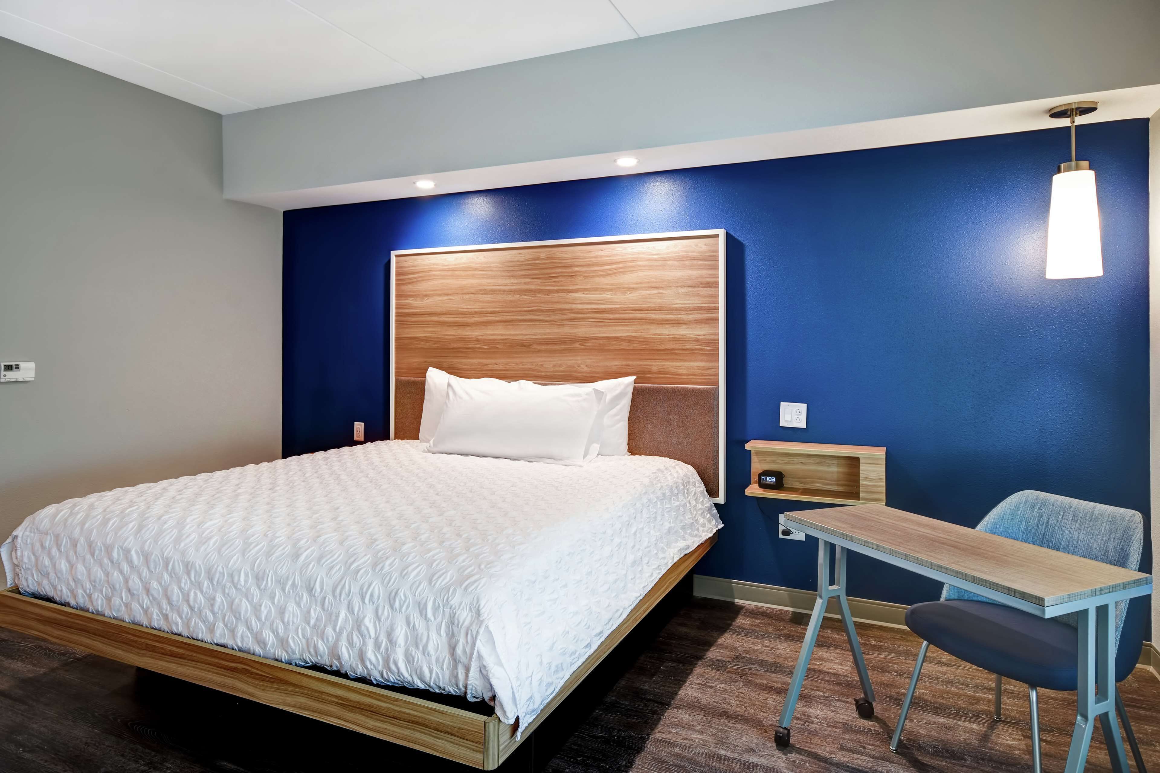 Tru by Hilton Raleigh Durham Airport Tru by Hilton Raleigh Durham Airport