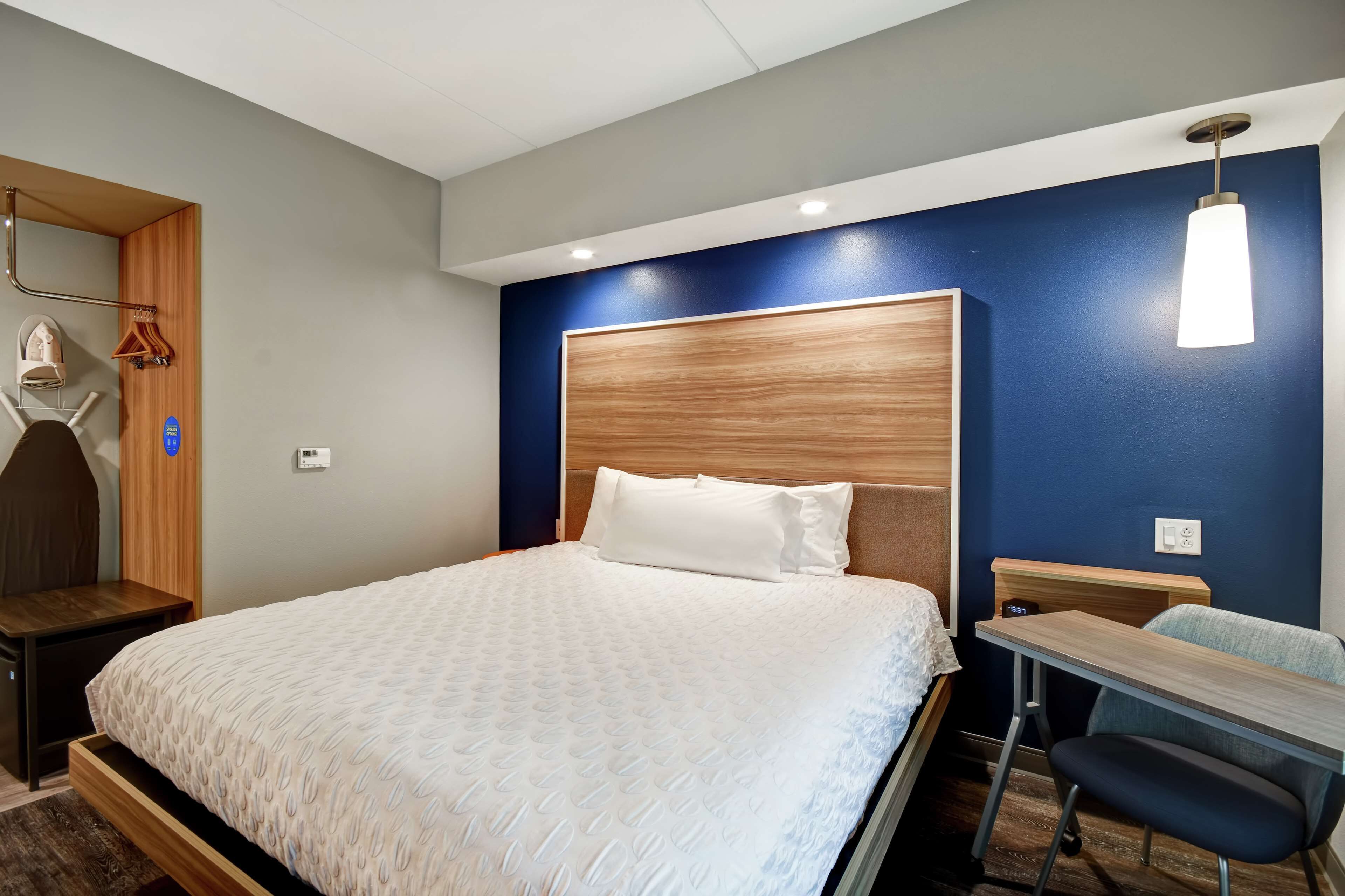 Tru by Hilton Raleigh Durham Airport Tru by Hilton Raleigh Durham Airport