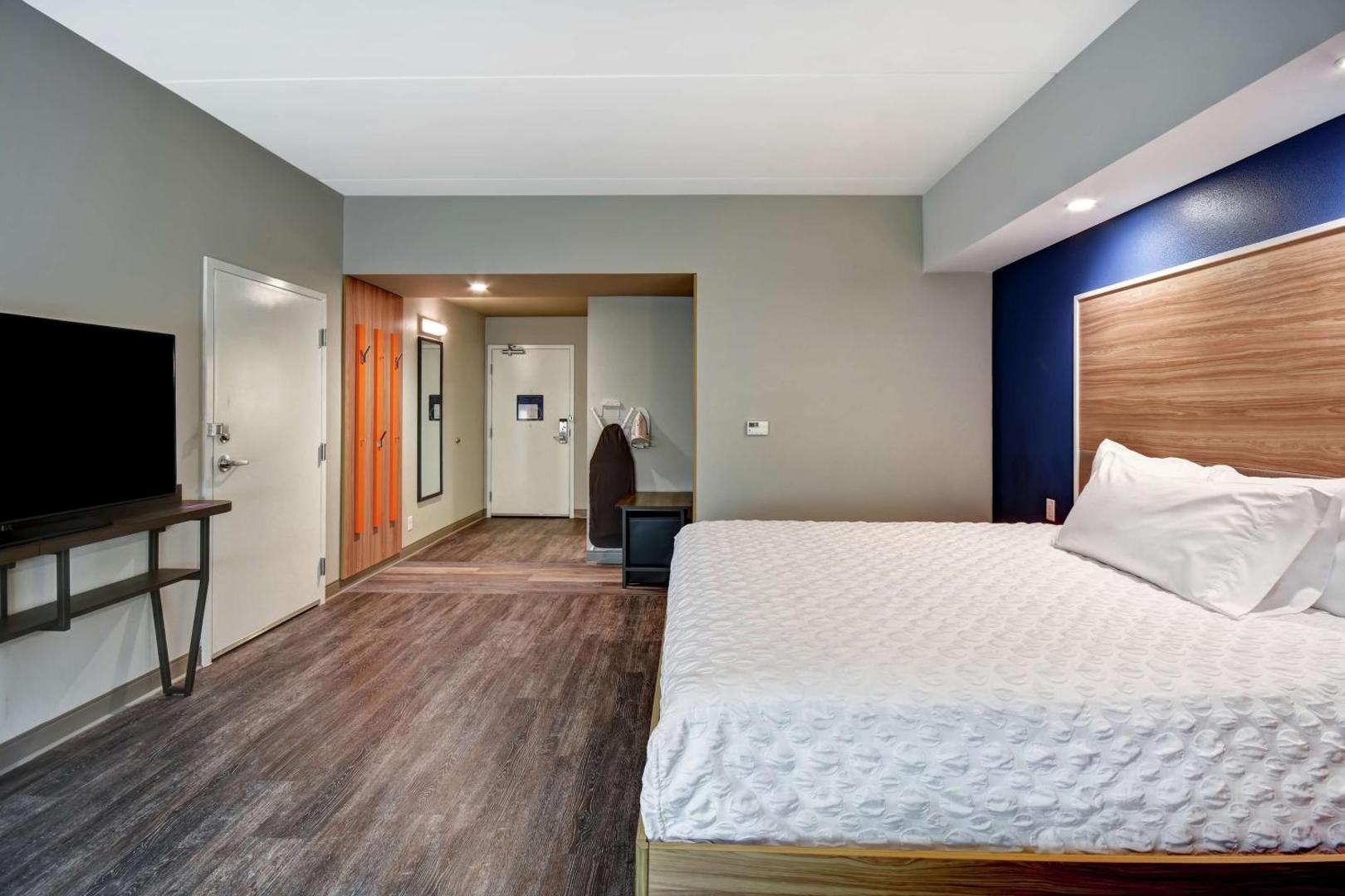 Tru by Hilton Raleigh Durham Airport Tru by Hilton Raleigh Durham Airport