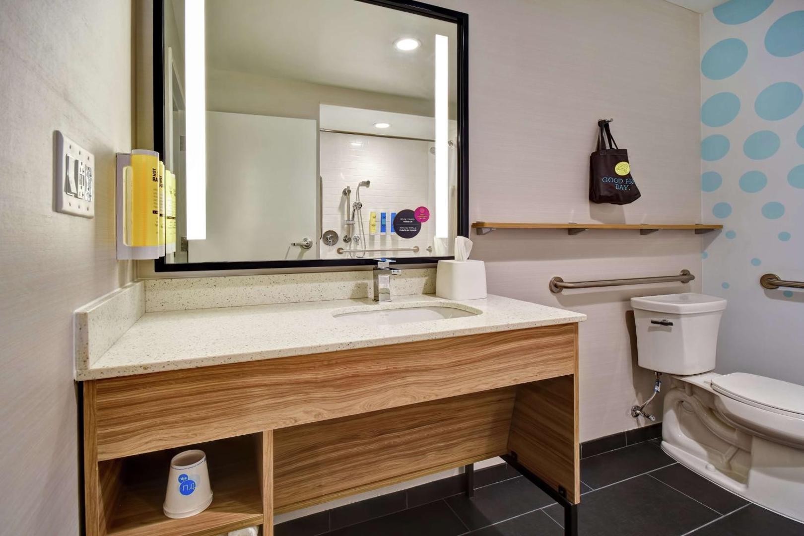Tru by Hilton Raleigh Durham Airport Tru by Hilton Raleigh Durham Airport