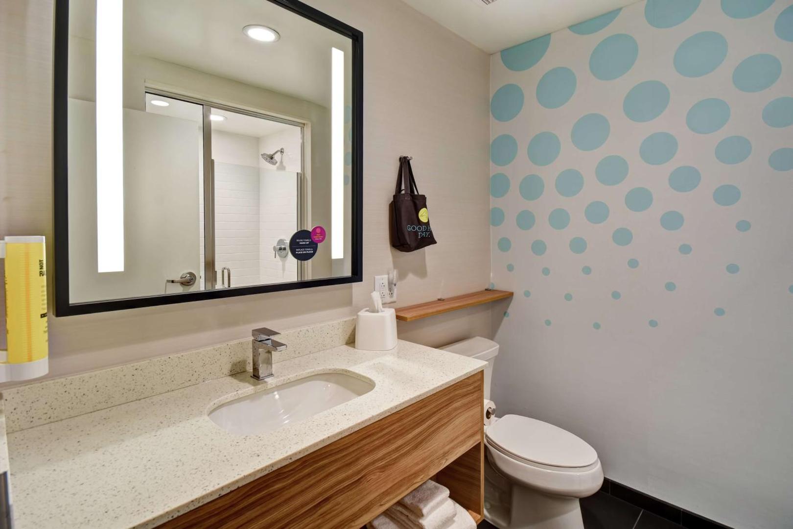 Tru by Hilton Raleigh Durham Airport Tru by Hilton Raleigh Durham Airport