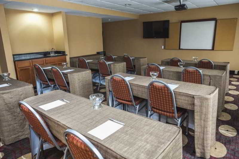 La Quinta Inn & Suites by Wyndham Selma/Smithfield I-95 La Quinta Inn & Suites by Wyndham Selma/Smithfield I-95