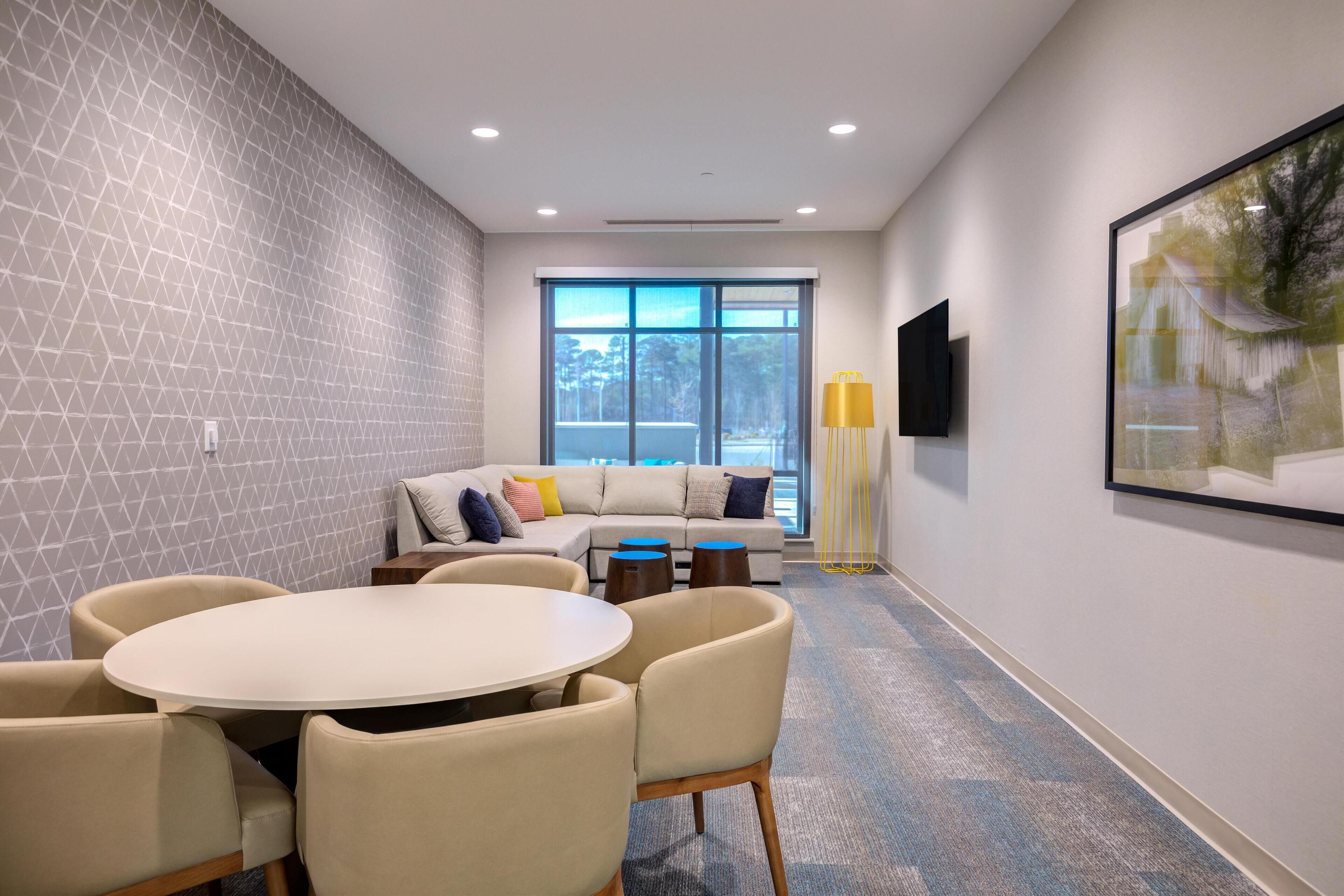 Home2 Suites by Hilton Smithfield Selma