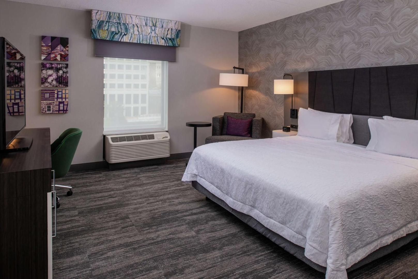 Hampton Inn & Suites Winston Salem Downtown Hampton Inn & Suites Winston Salem Downtown