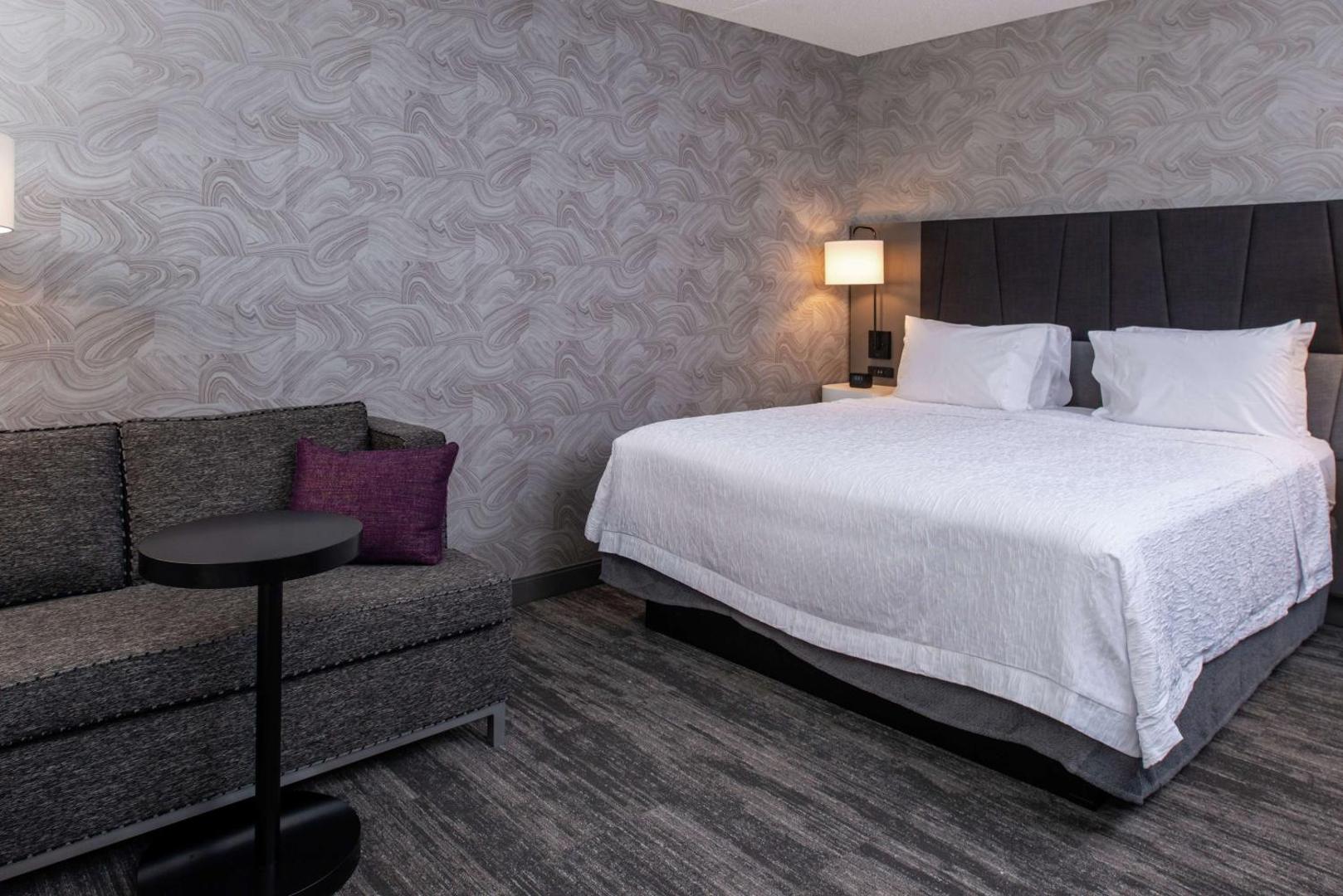 Hampton Inn & Suites Winston Salem Downtown Hampton Inn & Suites Winston Salem Downtown