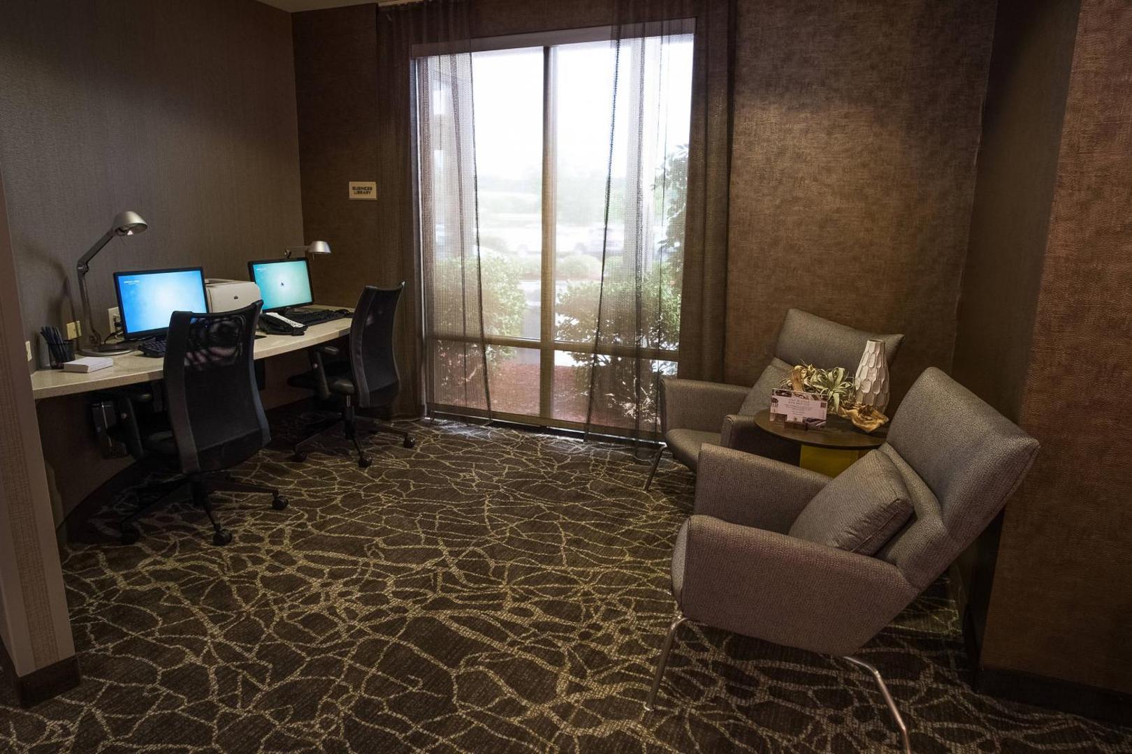 SpringHill Suites Winston-Salem Hanes Mall SpringHill Suites Winston-Salem Hanes Mall
