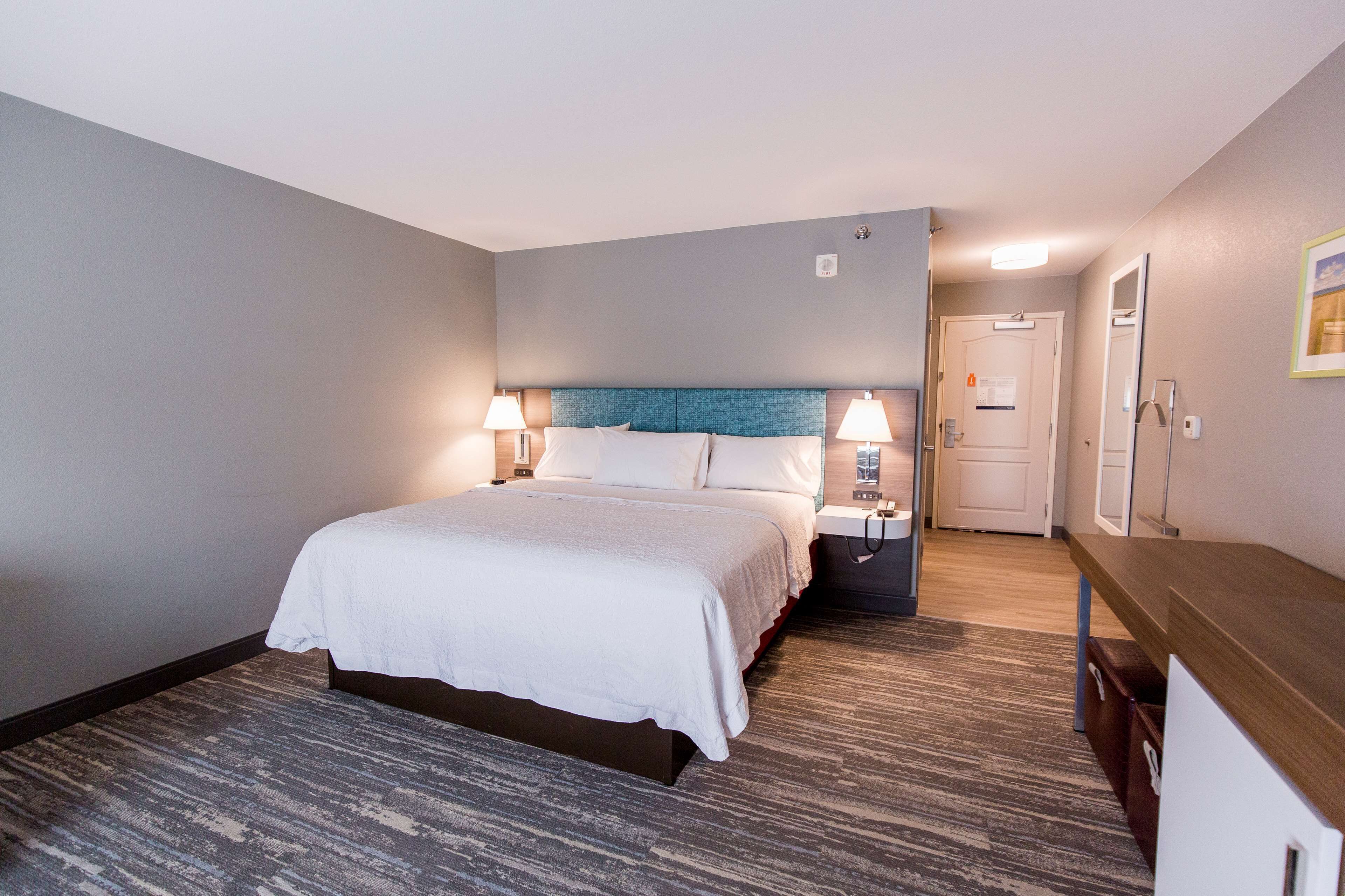 Hampton Inn Bismarck Hampton Inn Bismarck