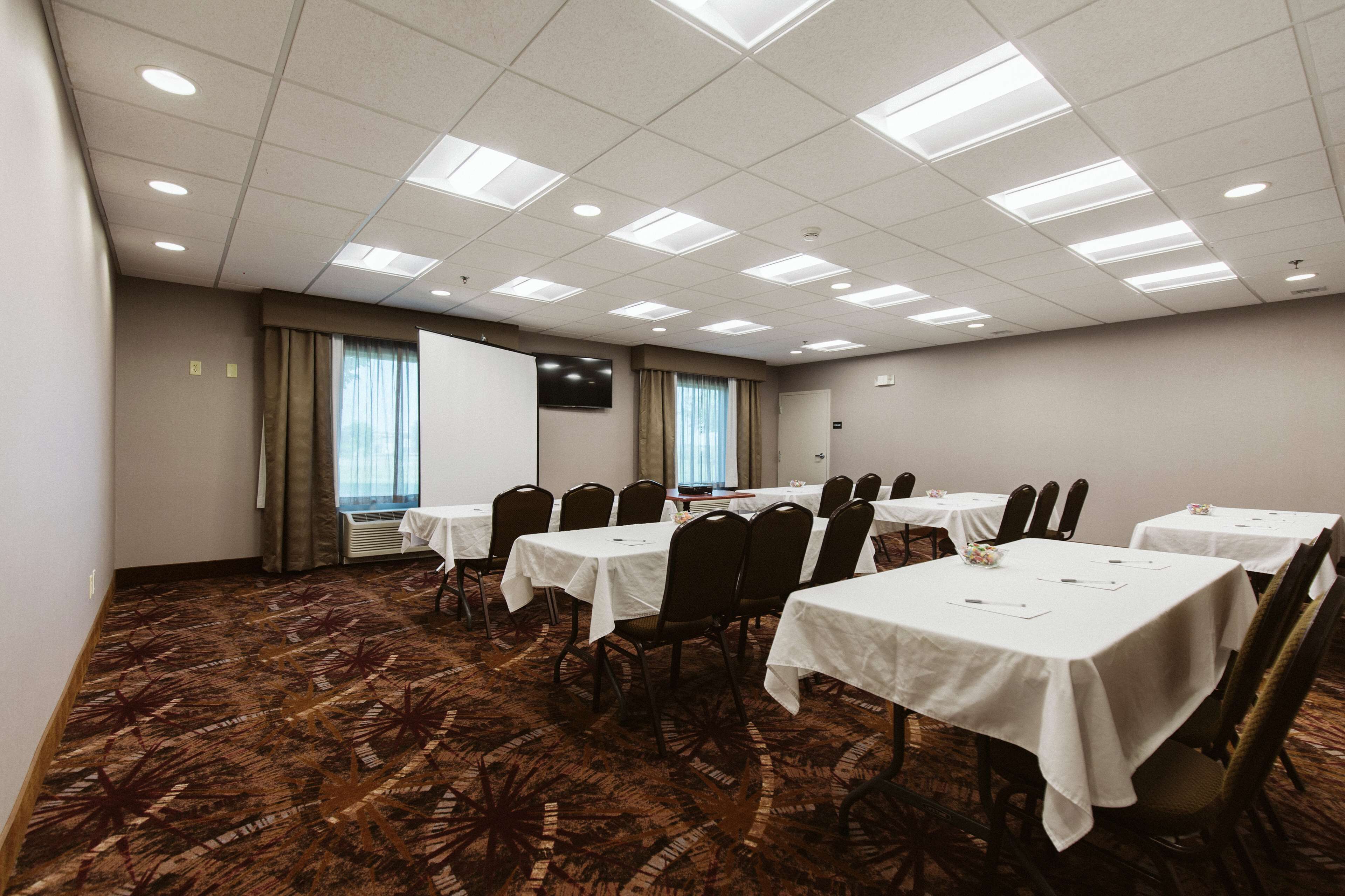 Hampton Inn Bismarck Hampton Inn Bismarck