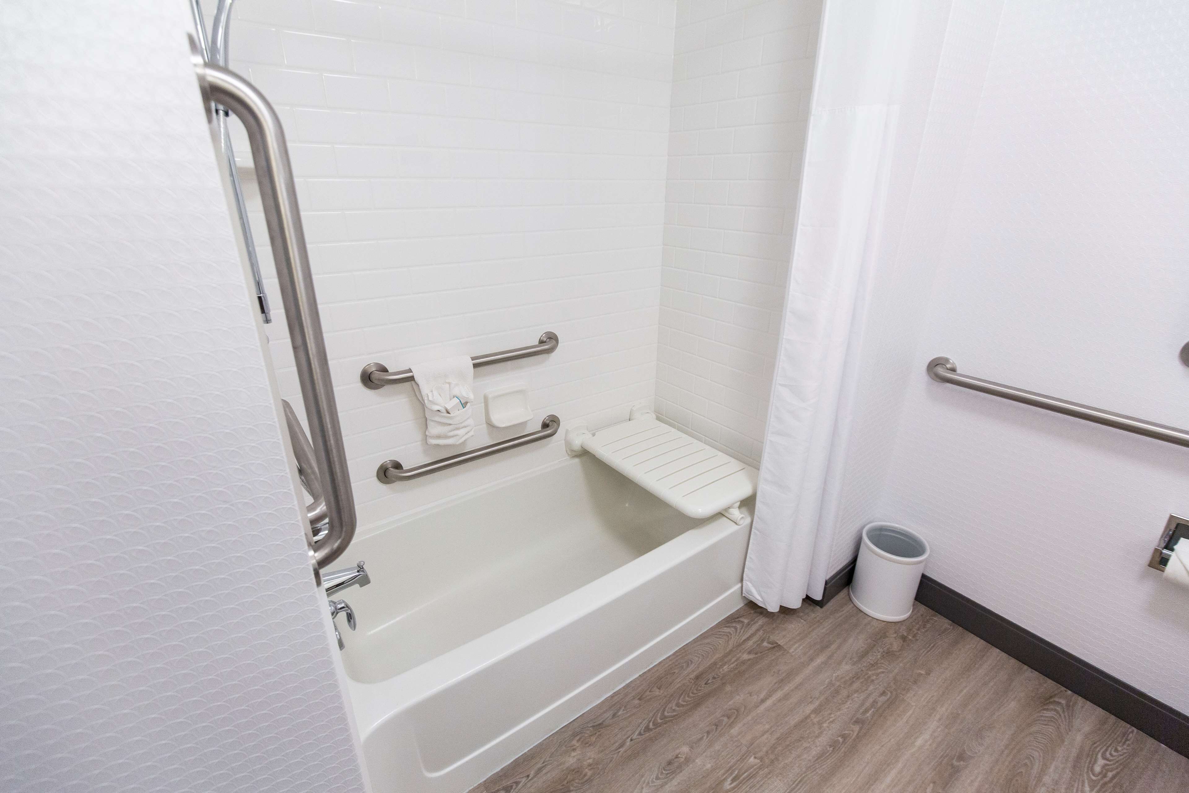 Hampton Inn Bismarck Hampton Inn Bismarck