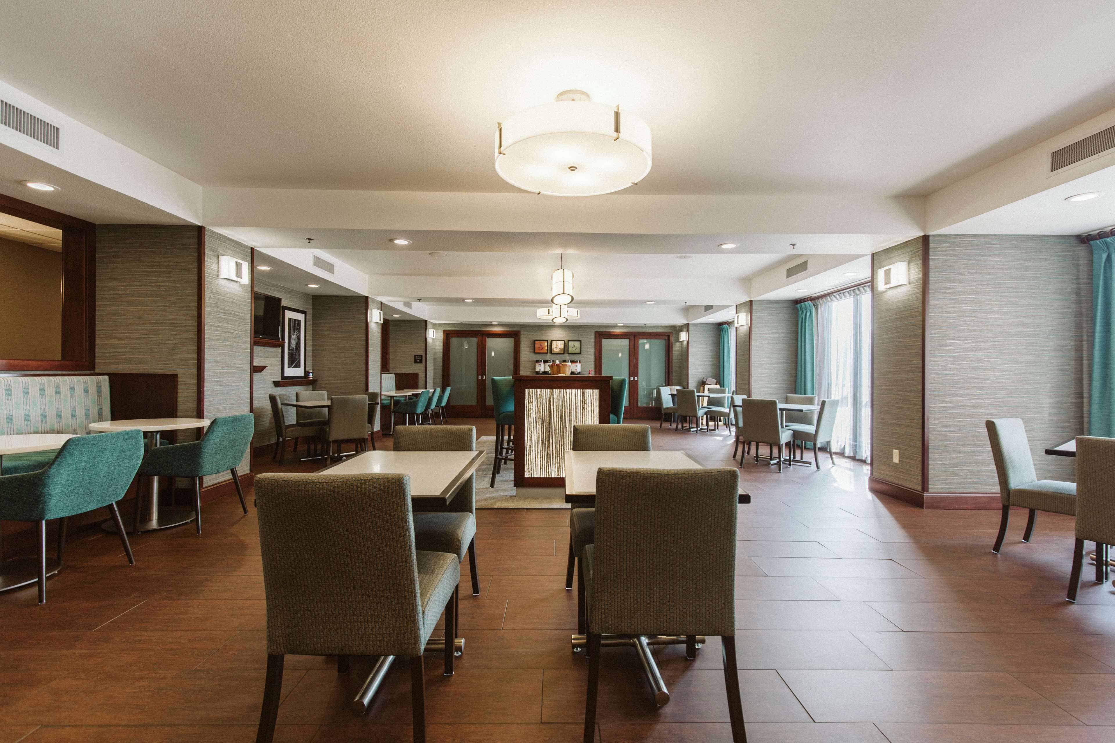 Hampton Inn Bismarck Hampton Inn Bismarck