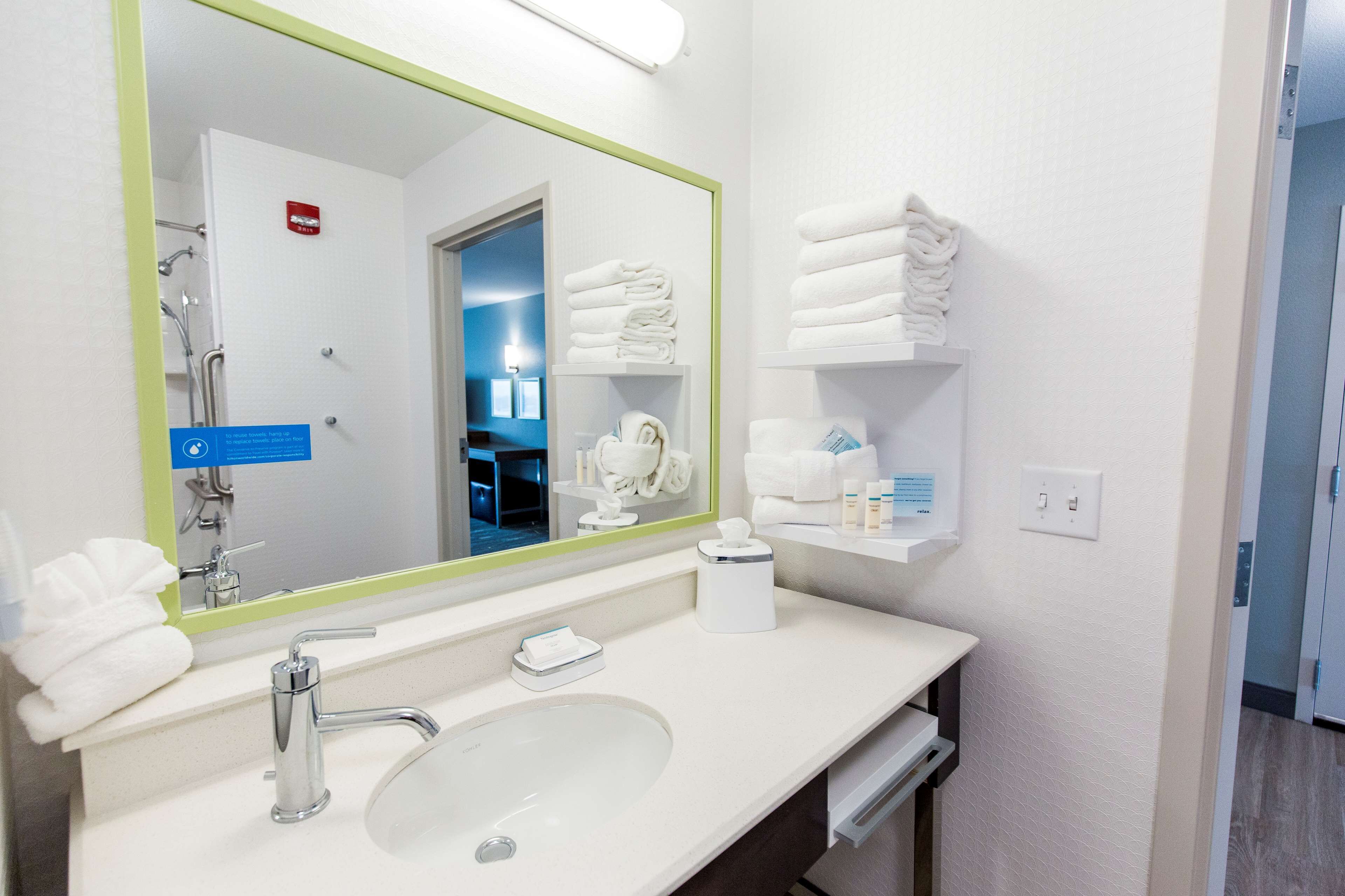 Hampton Inn Bismarck Hampton Inn Bismarck