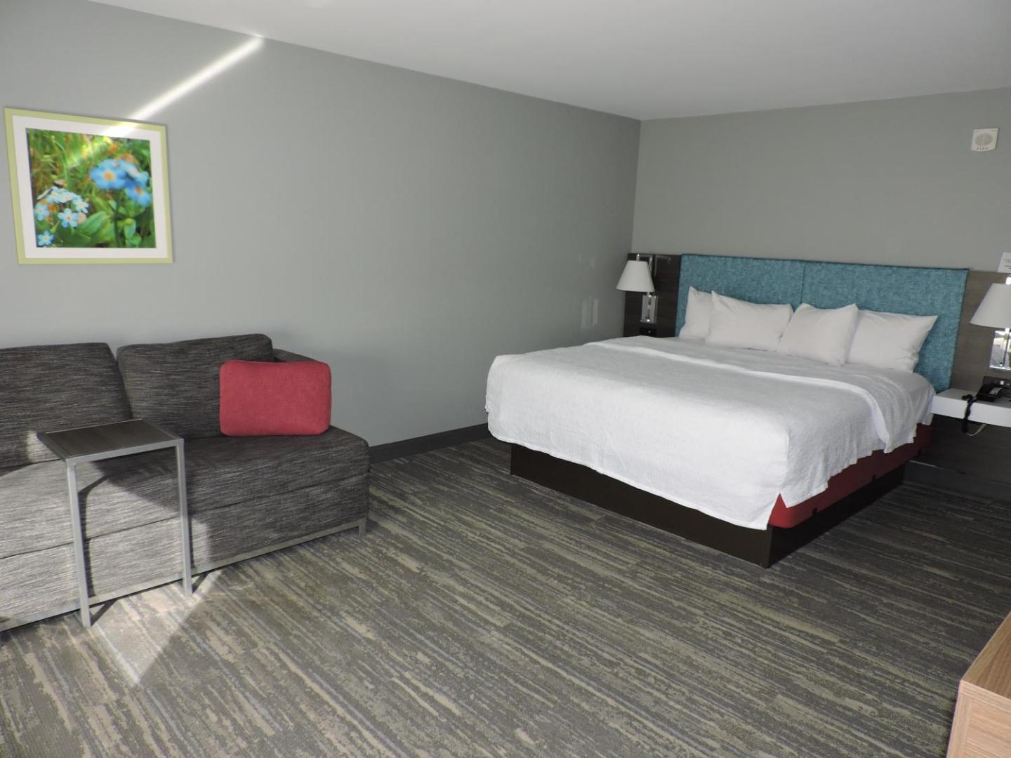 Hampton Inn Bismarck Hampton Inn Bismarck