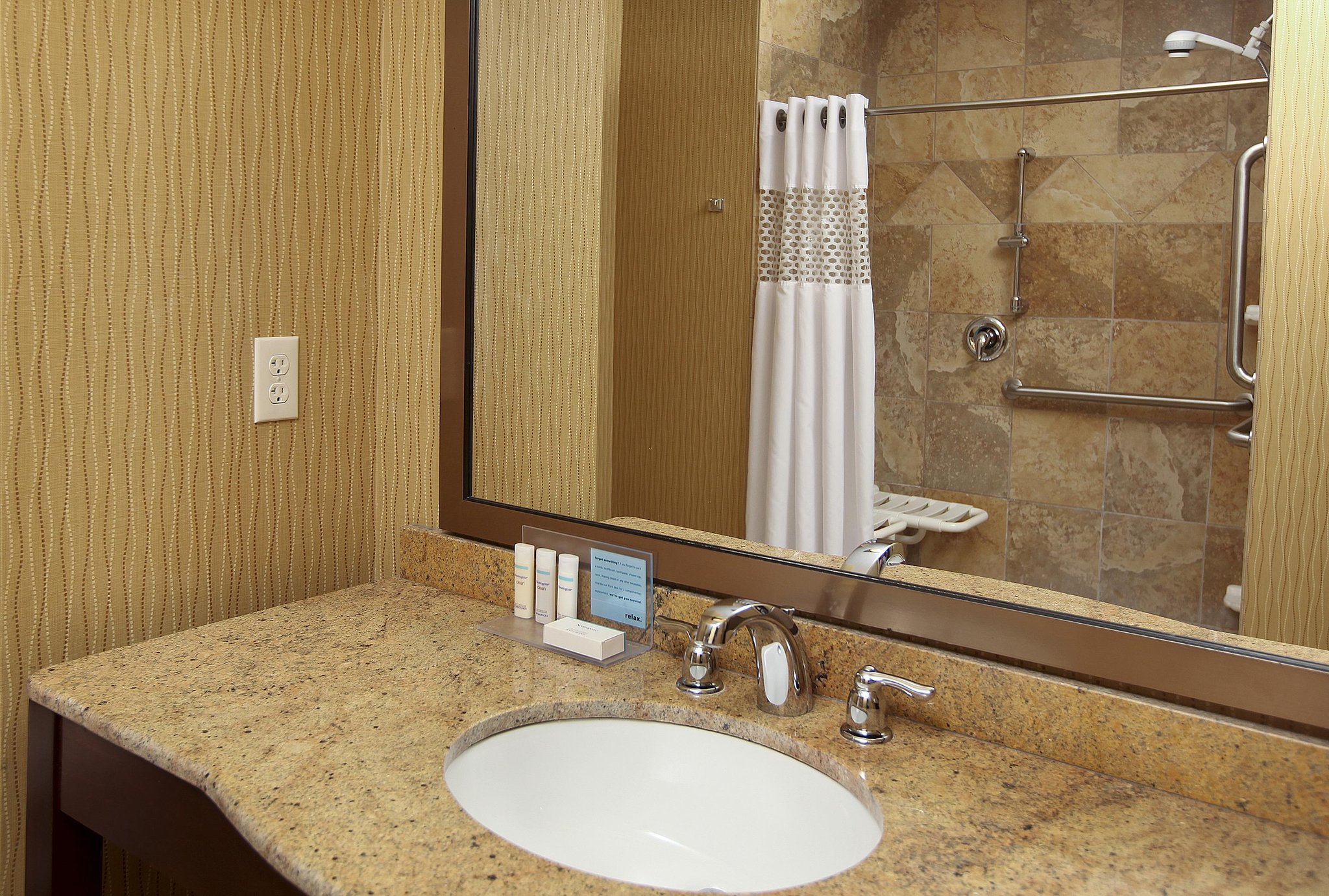 Hampton Inn & Suites Fargo Medical Center Hampton Inn & Suites Fargo Medical Center