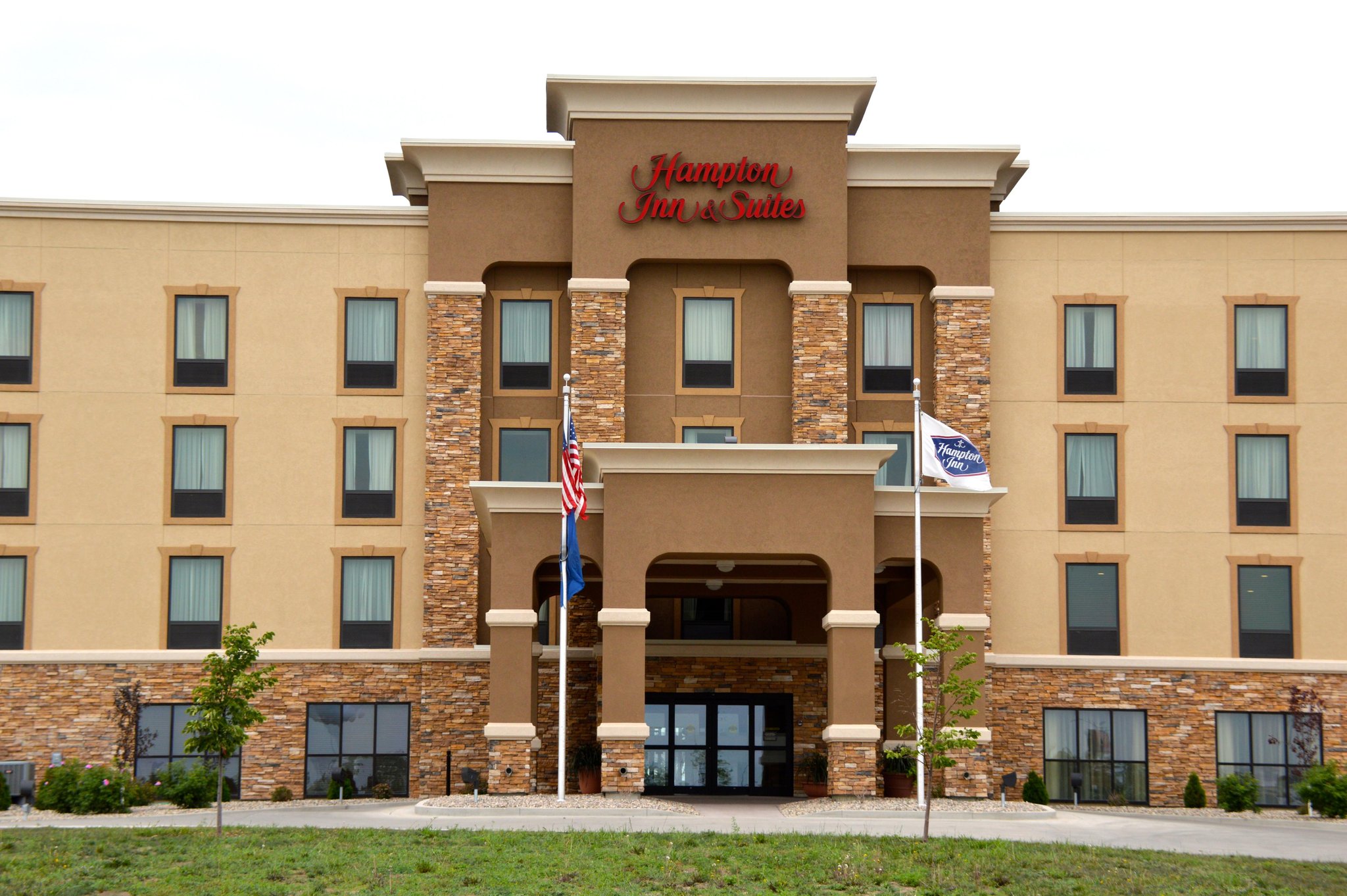 Hampton Inn & Suites Jamestown, ND Hampton Inn & Suites Jamestown, ND