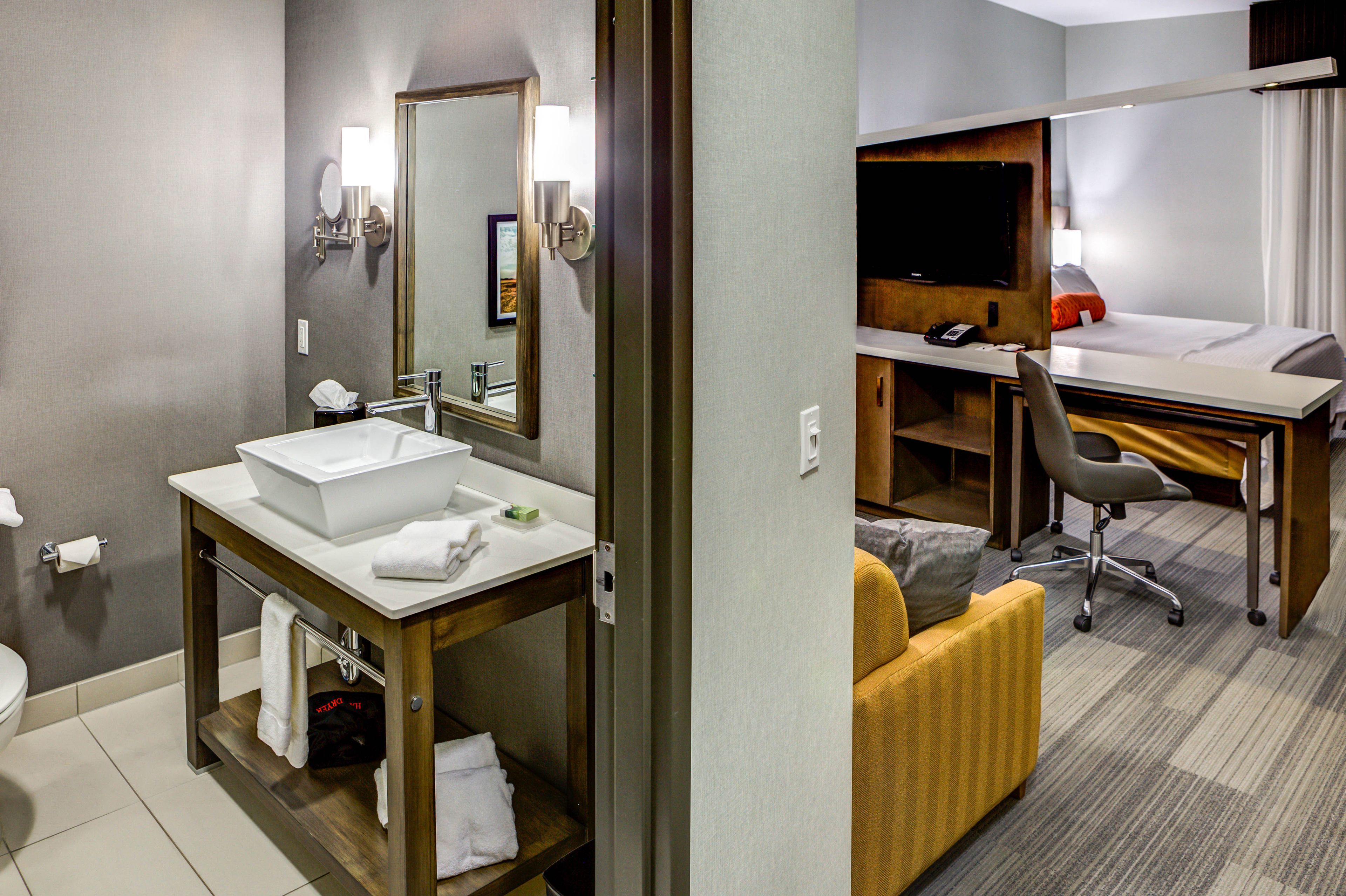 DoubleTree by Hilton West Fargo Sanford Medical Center Area DoubleTree by Hilton West Fargo Sanford Medical Center Area