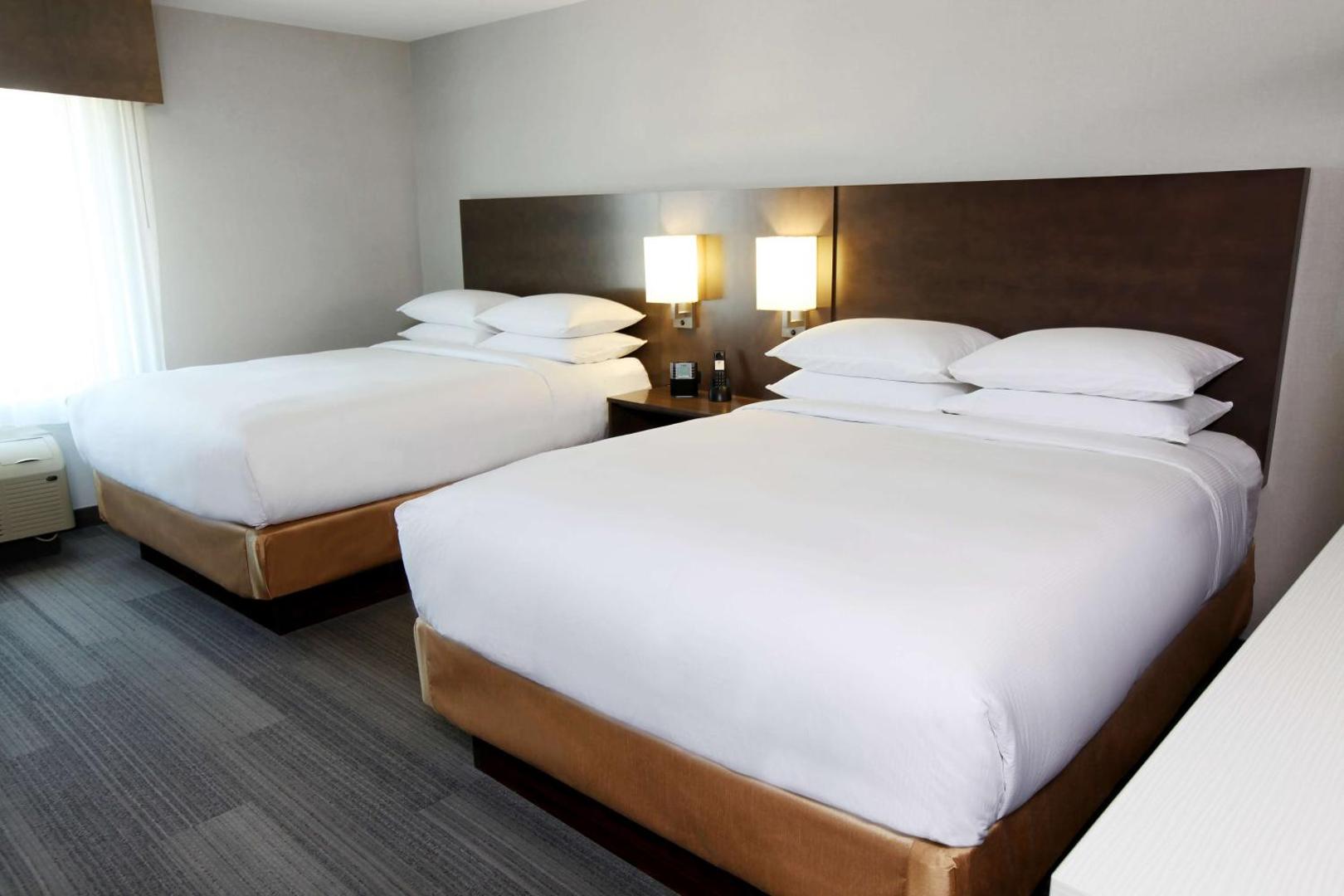 DoubleTree by Hilton West Fargo Sanford Medical Center Area DoubleTree by Hilton West Fargo Sanford Medical Center Area