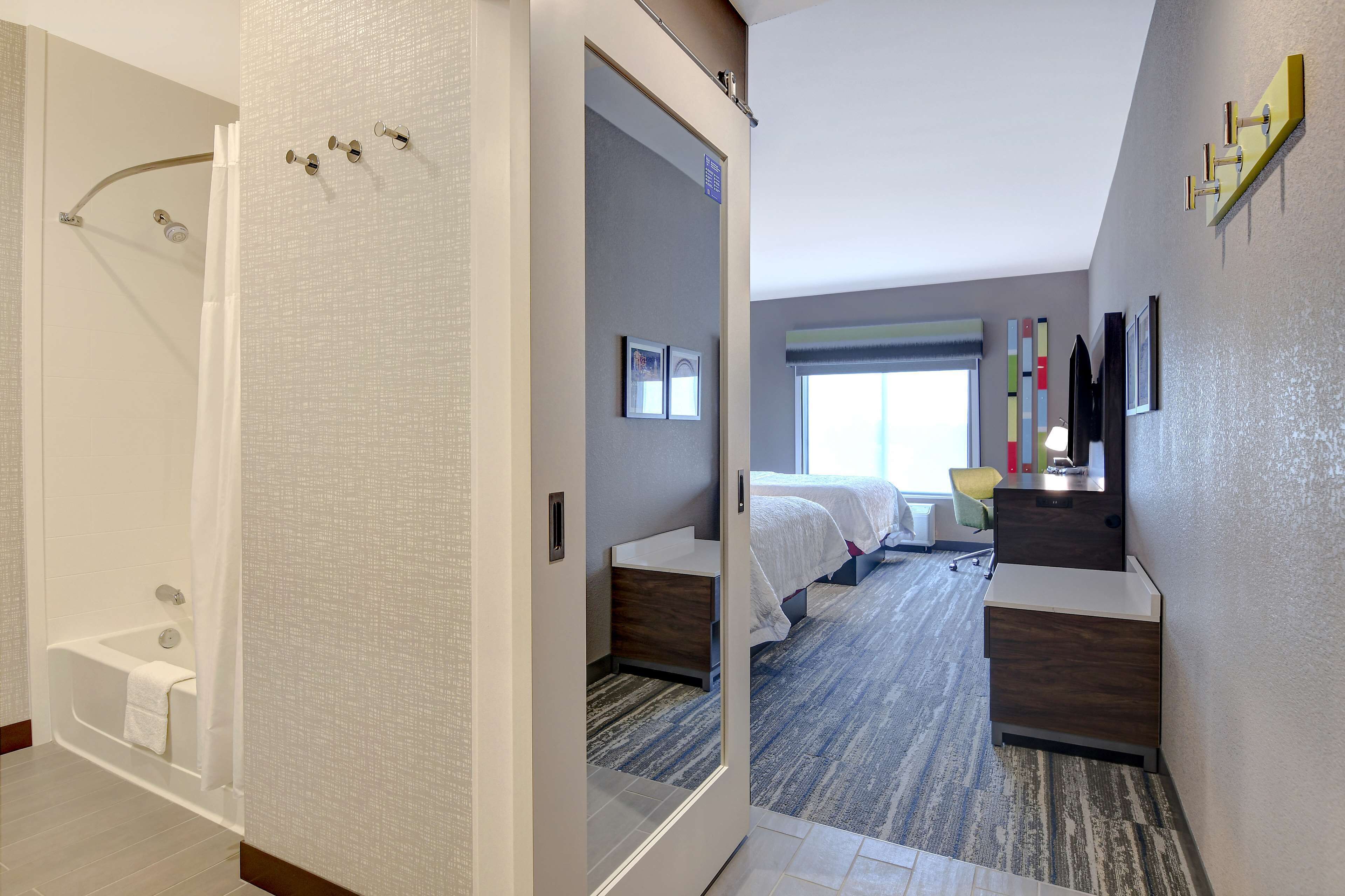 Hampton Inn & Suites Canal Winchester