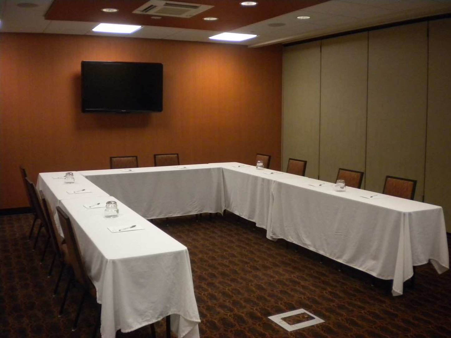 Hampton Inn & Suites Cincinnati / Uptown - University Area Hampton Inn & Suites Cincinnati / Uptown - University Area