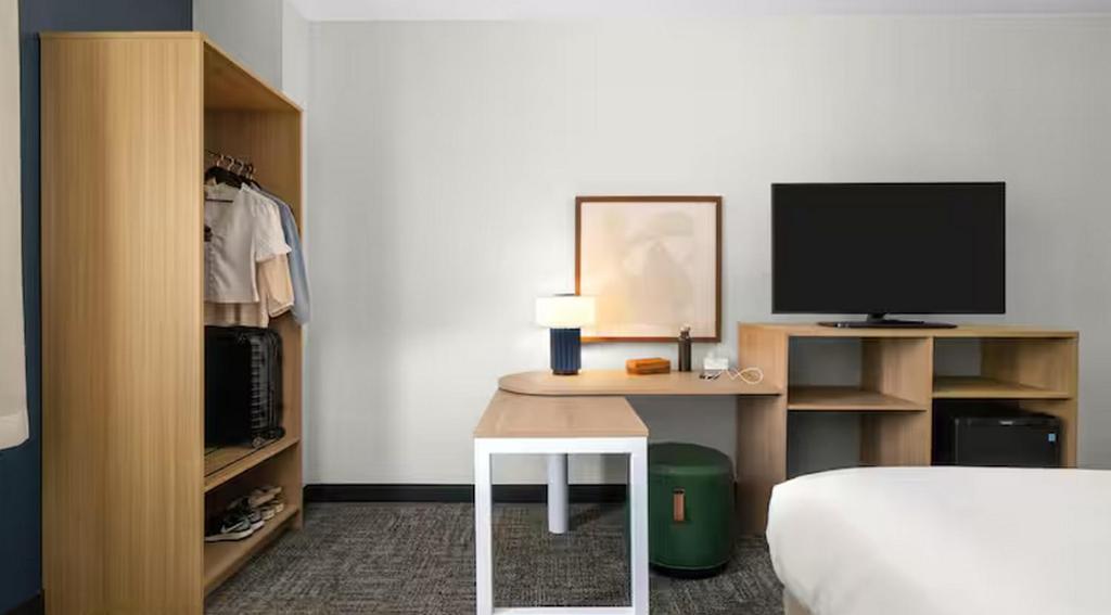 Spark by Hilton Cincinnati Fairfield Spark by Hilton Cincinnati Fairfield