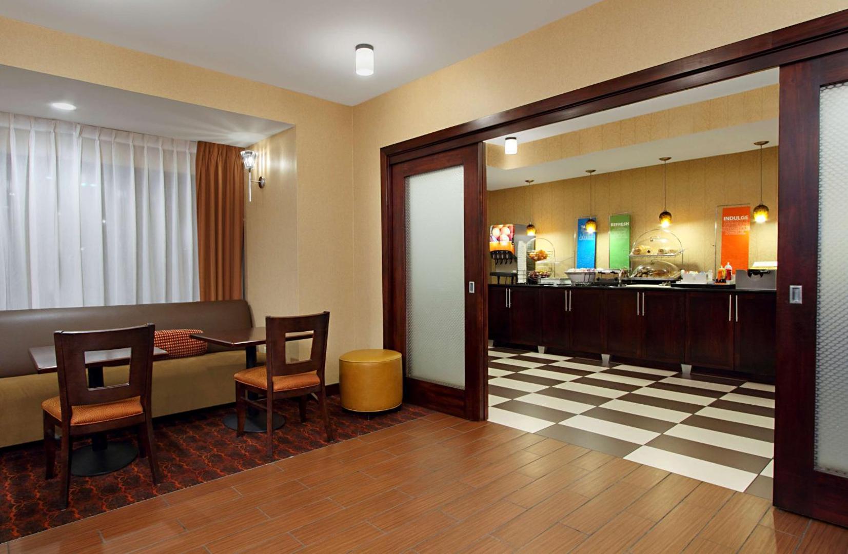 Hampton Inn Columbus-Airport Hampton Inn Columbus-Airport