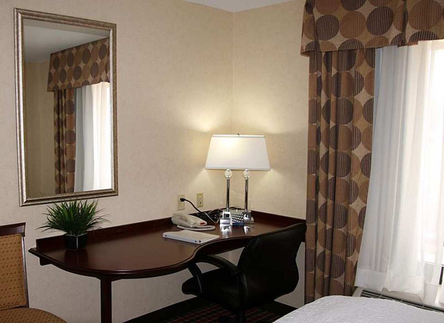 Hampton Inn & Suites Dayton-Airport Hampton Inn & Suites Dayton-Airport