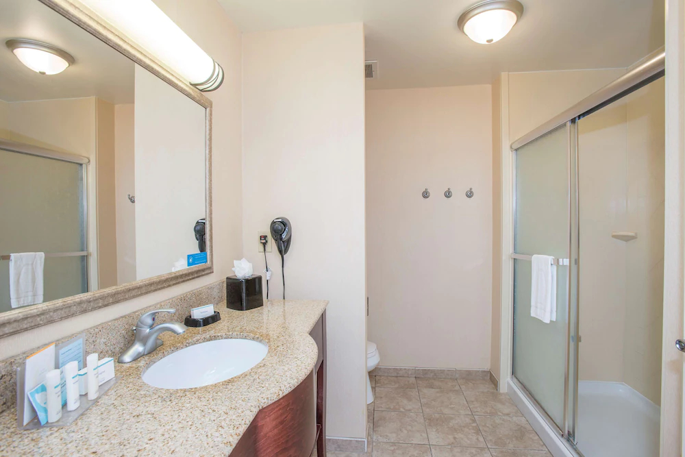 Hampton Inn & Suites Dayton-Airport Hampton Inn & Suites Dayton-Airport