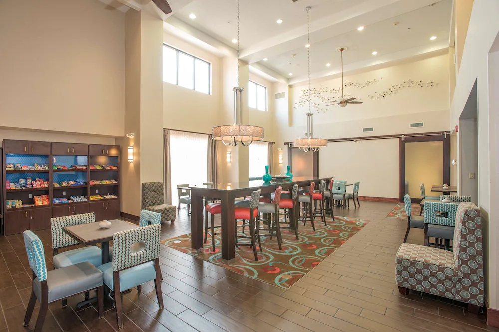 Hampton Inn & Suites Dayton-Airport Hampton Inn & Suites Dayton-Airport