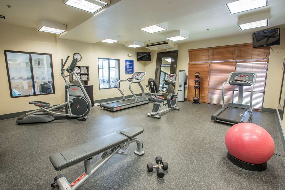 Hampton Inn & Suites Dayton-Airport Hampton Inn & Suites Dayton-Airport