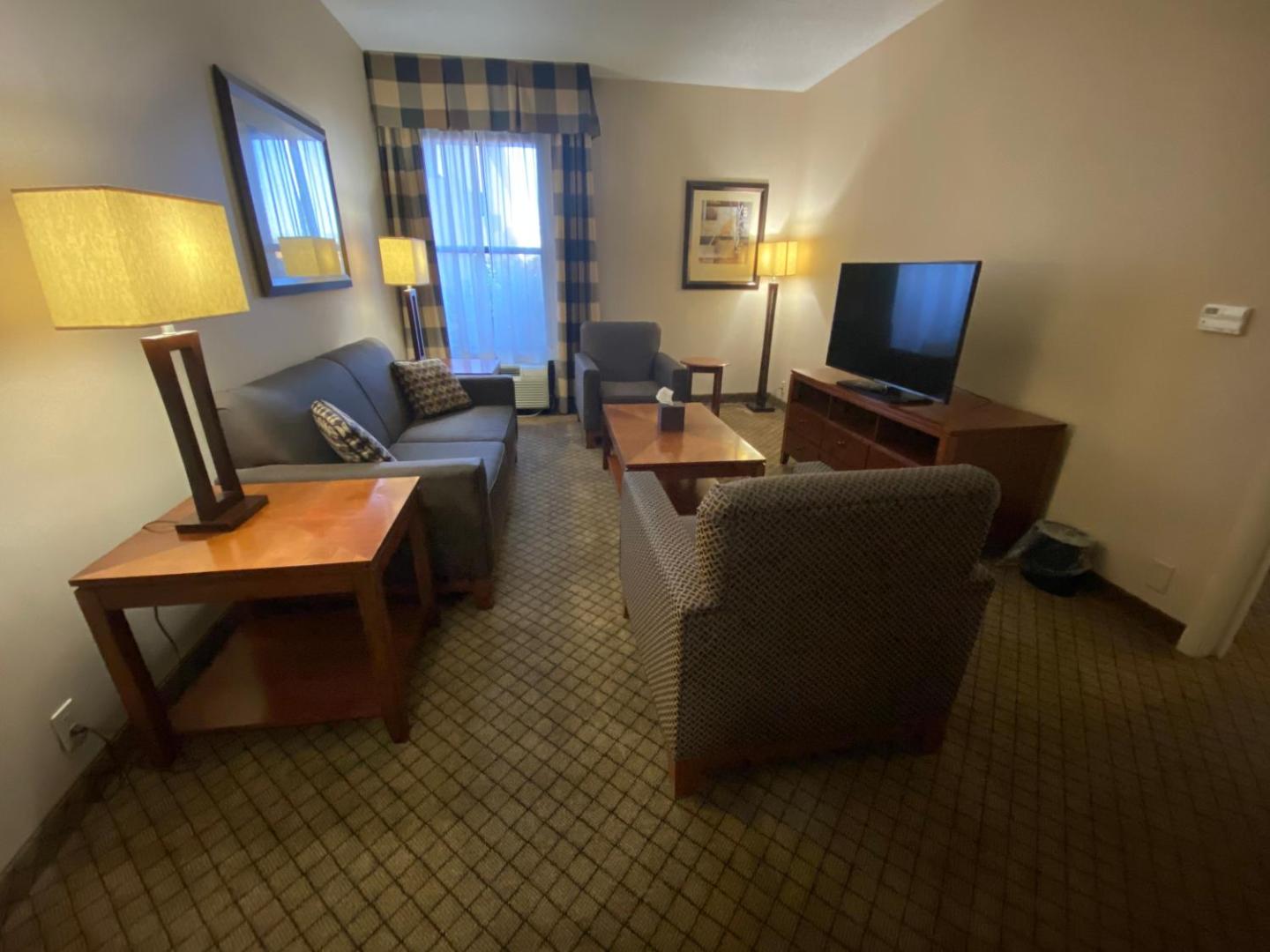 DoubleTree by Hilton Dayton Fairborn DoubleTree by Hilton Dayton Fairborn