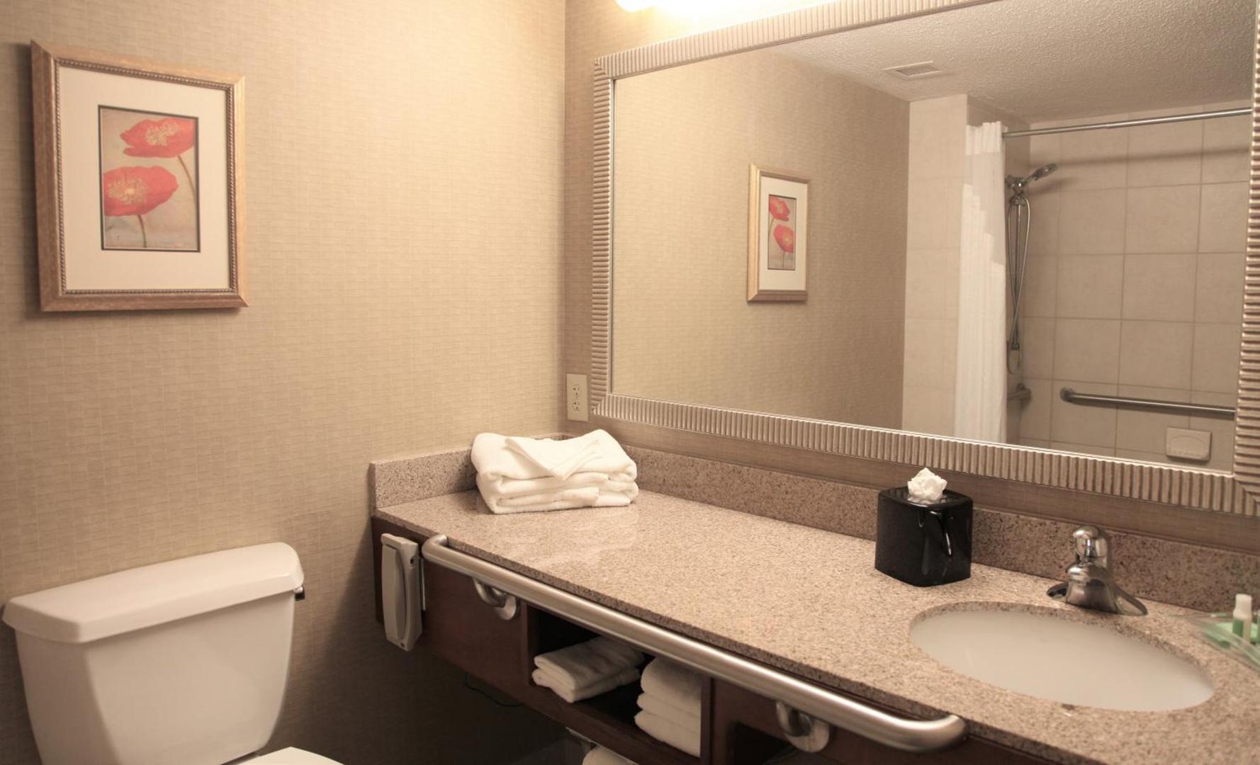 DoubleTree by Hilton Dayton Fairborn DoubleTree by Hilton Dayton Fairborn