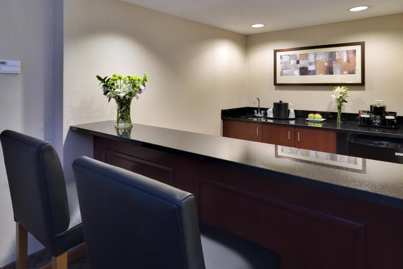 DoubleTree by Hilton Dayton Fairborn DoubleTree by Hilton Dayton Fairborn