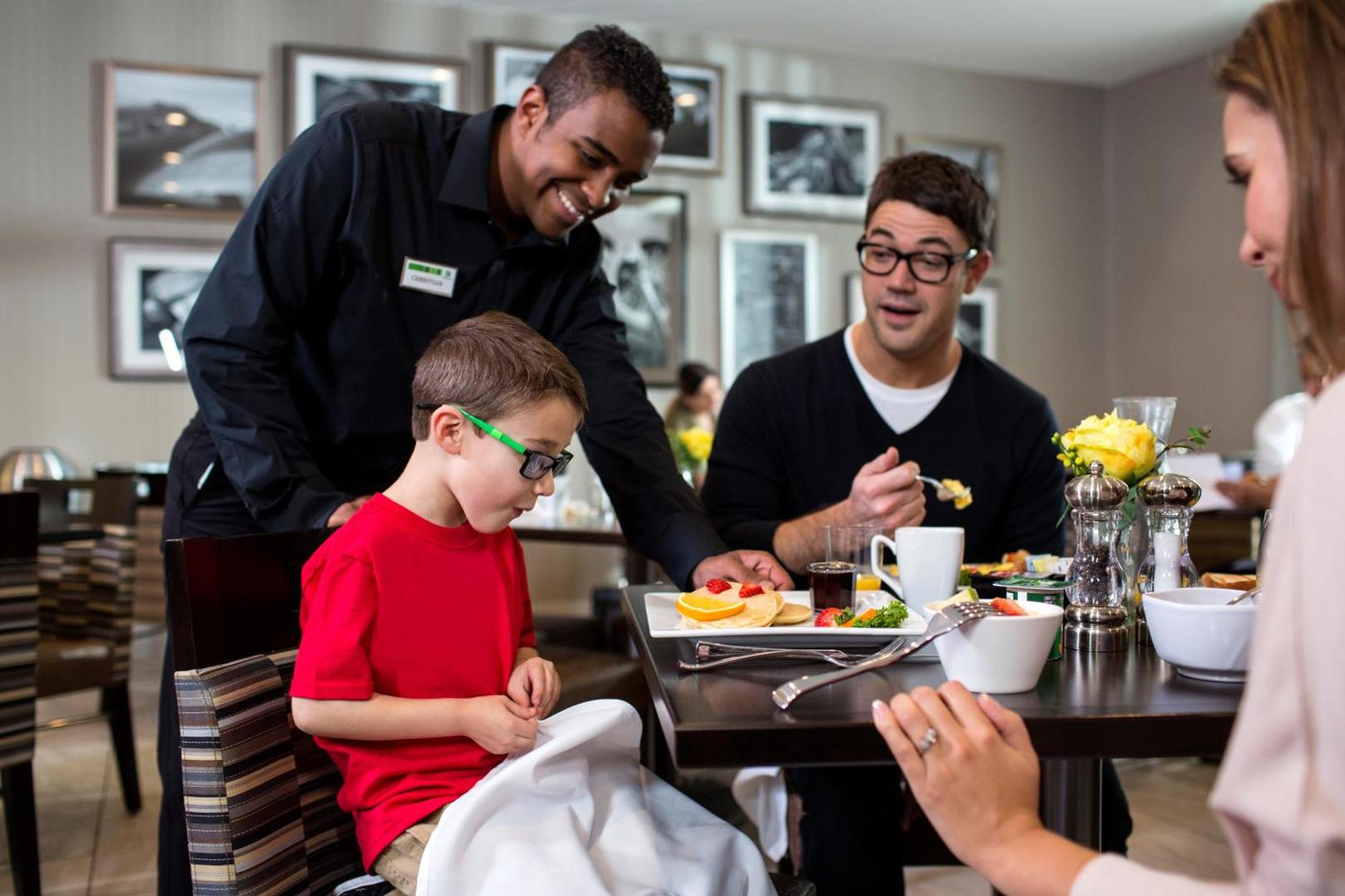 DoubleTree by Hilton Dayton Fairborn DoubleTree by Hilton Dayton Fairborn