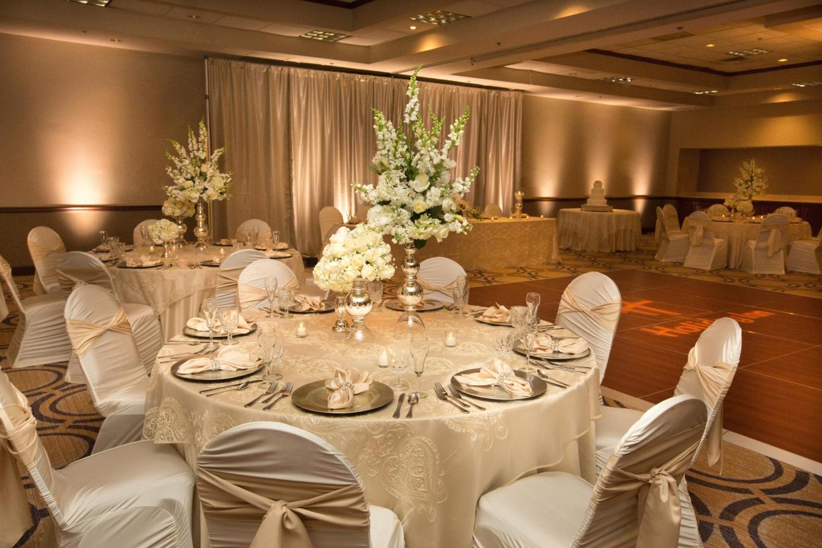 DoubleTree by Hilton Dayton Fairborn DoubleTree by Hilton Dayton Fairborn