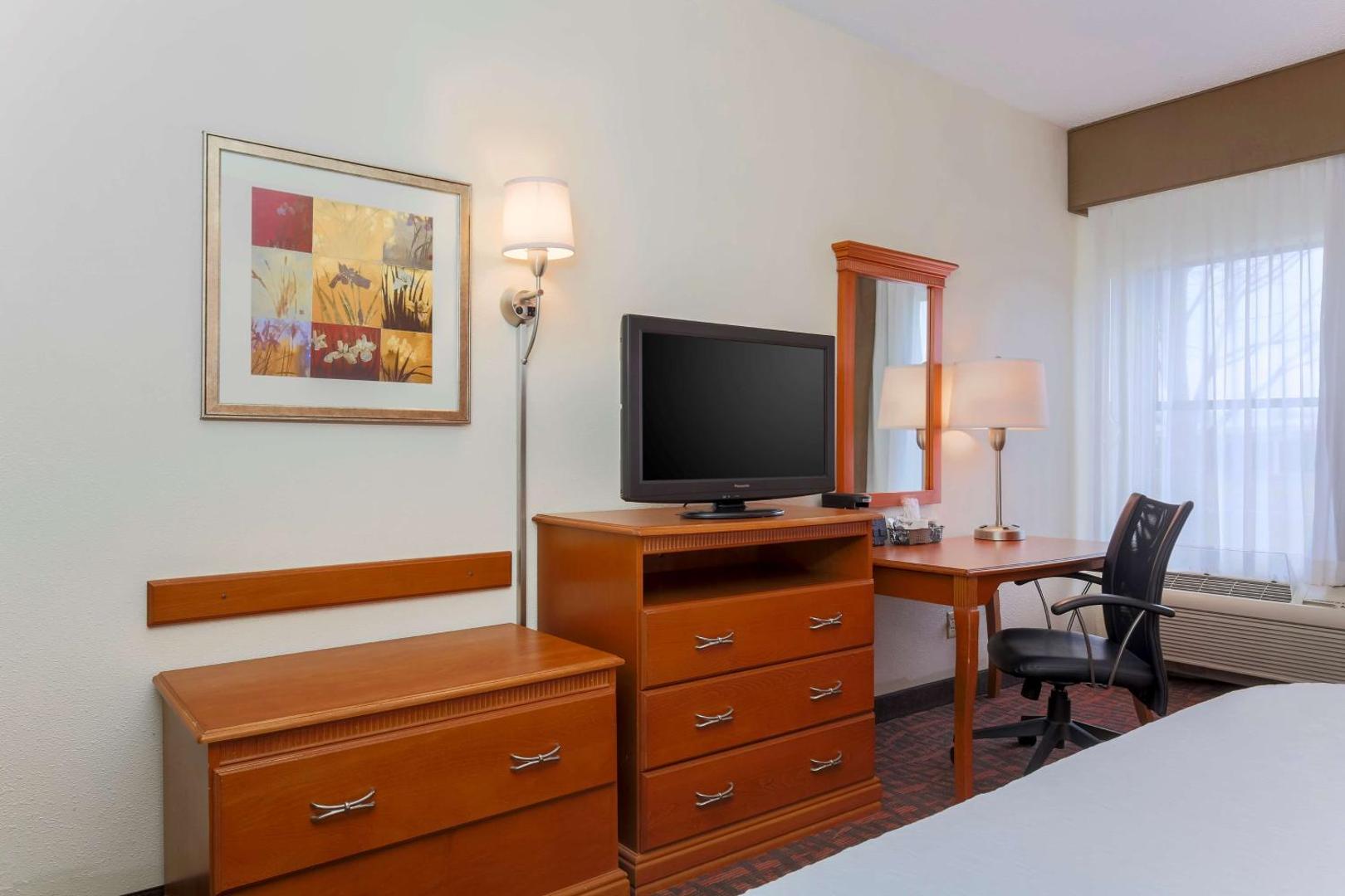 Hampton Inn Dayton Fairborn Wright Patterson AFB Hampton Inn Dayton Fairborn Wright Patterson AFB